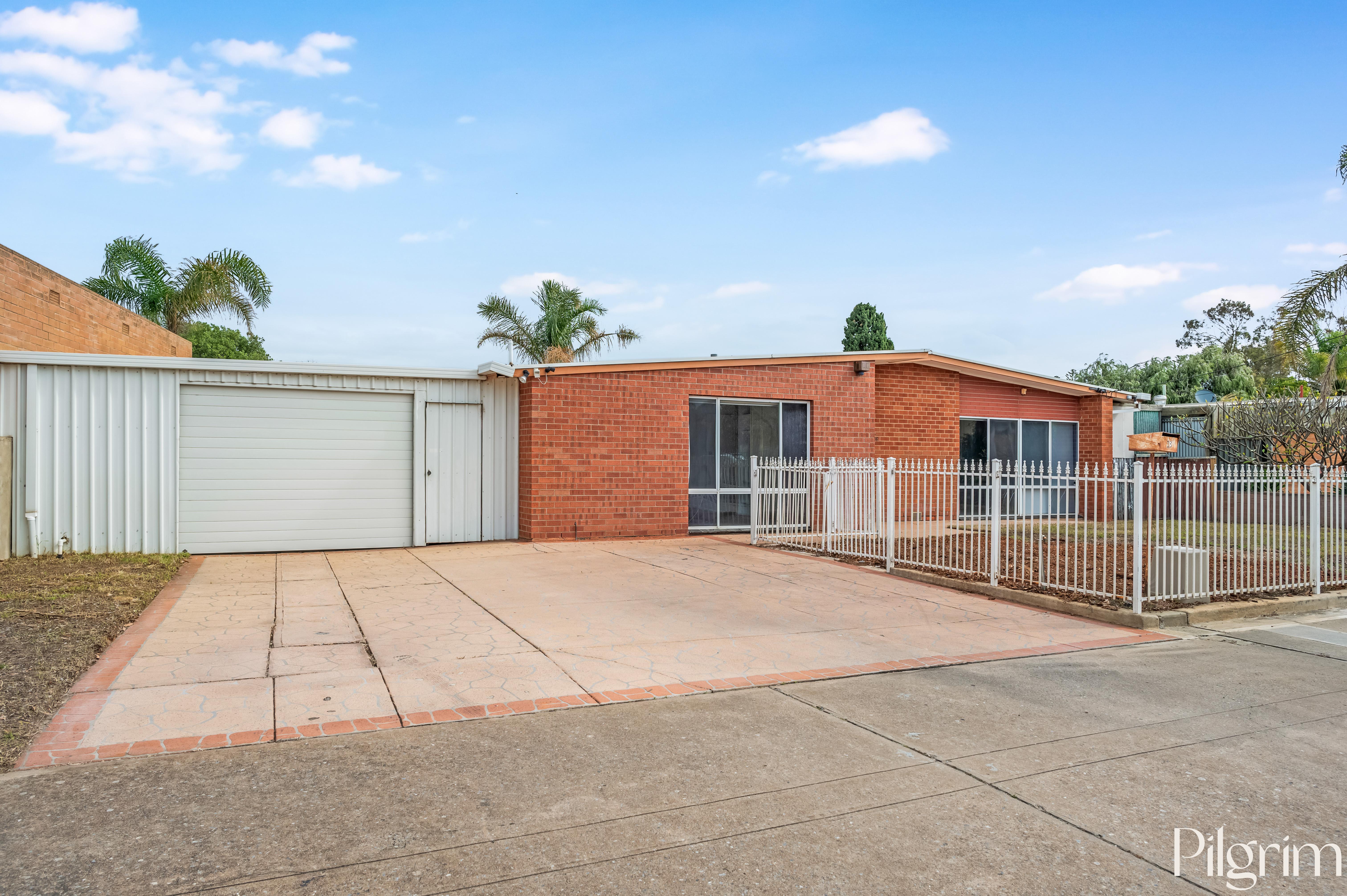 18 Gedville Road, Taperoo SA