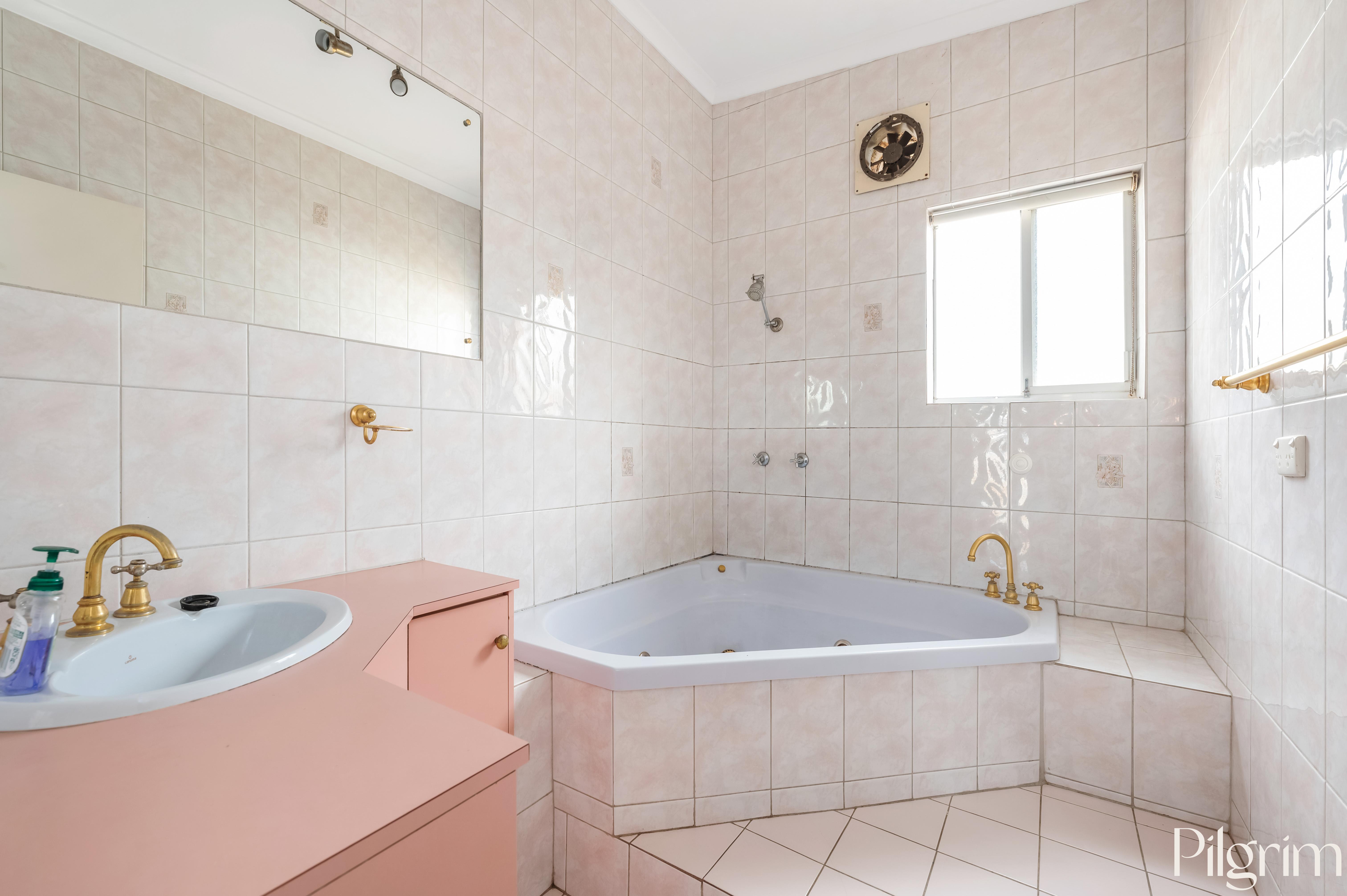 18 Gedville Road, Taperoo SA