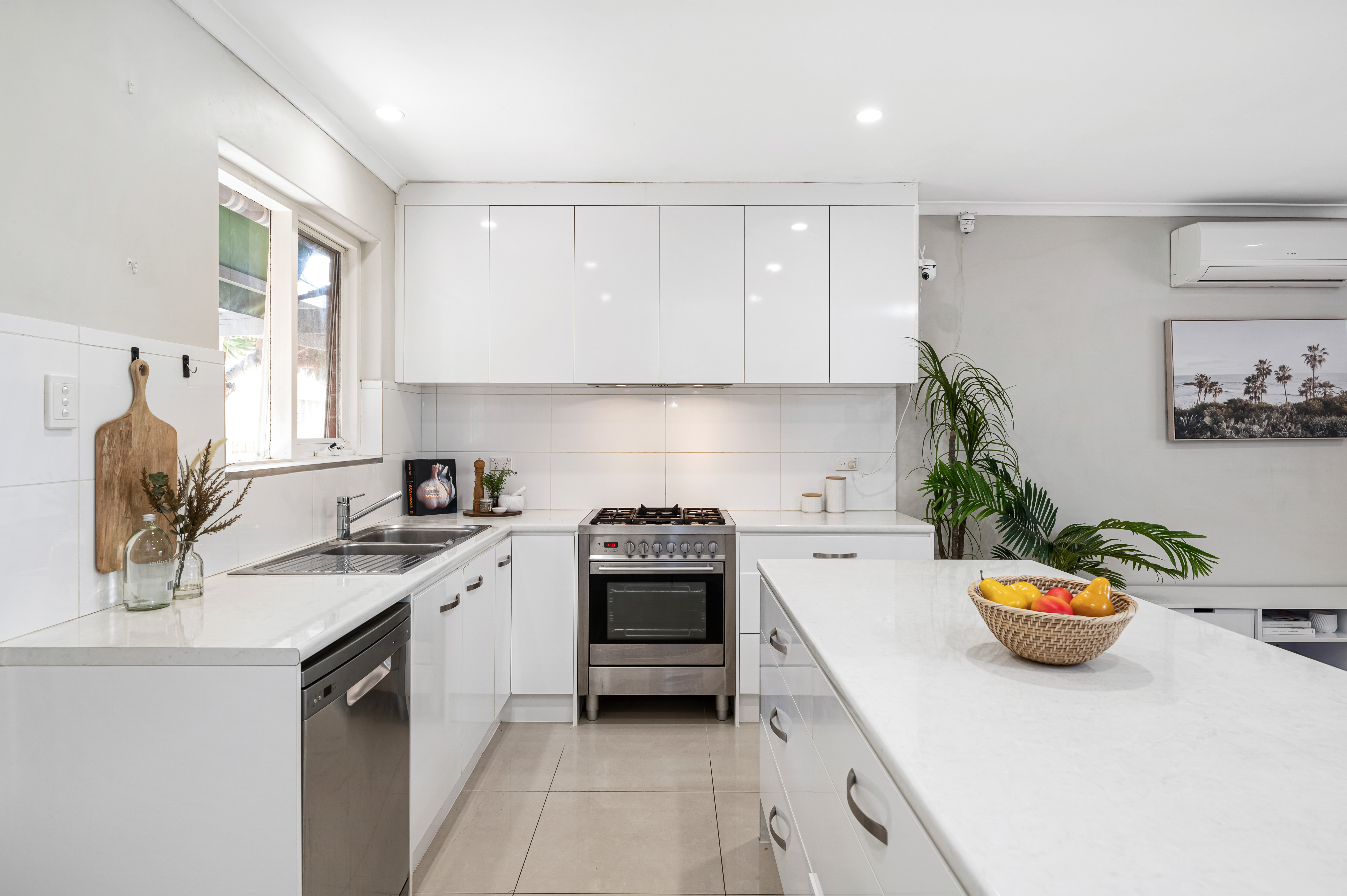 2/1A Third Avenue, Semaphore Park SA