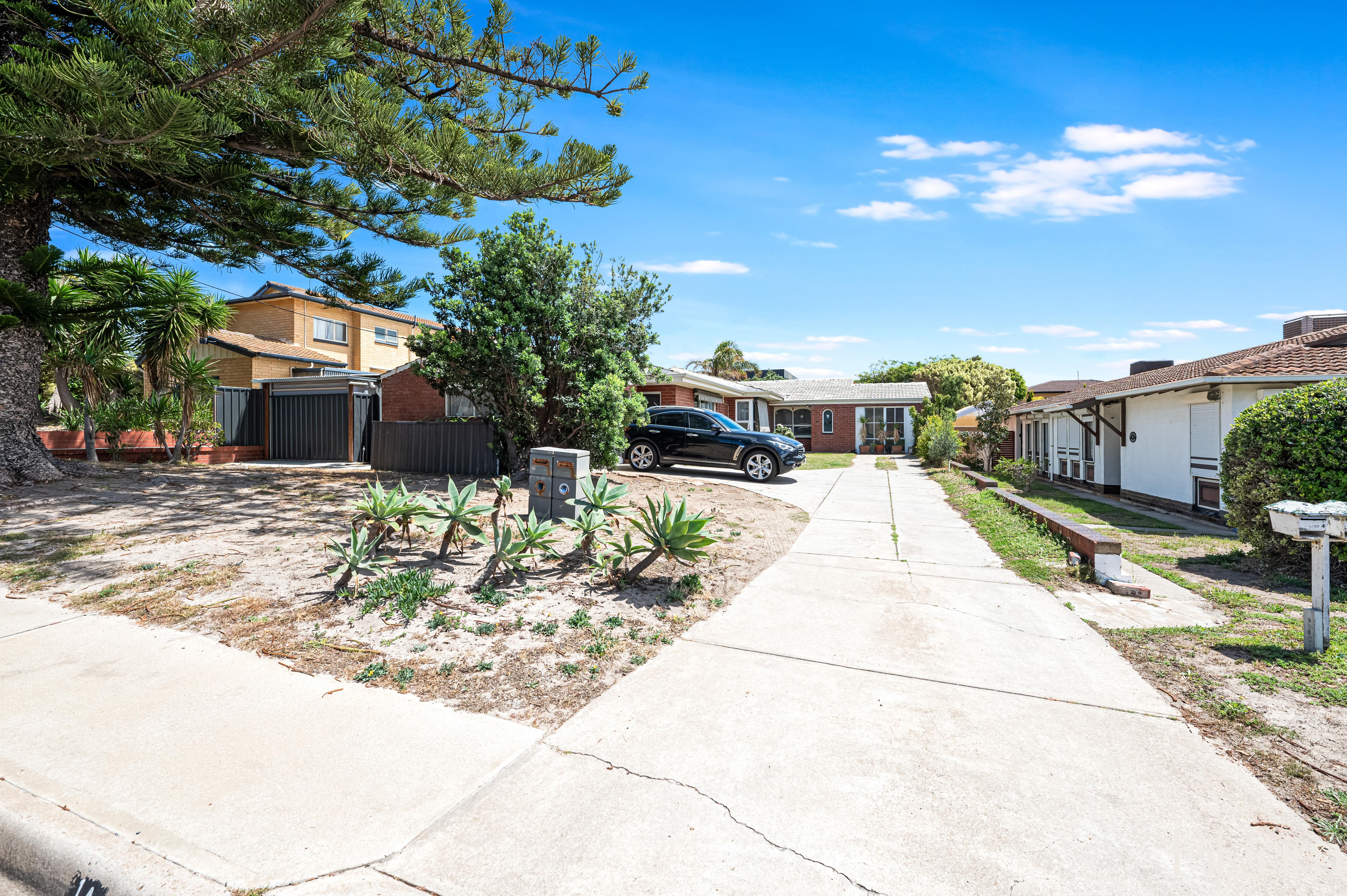 2/1A Third Avenue, Semaphore Park SA