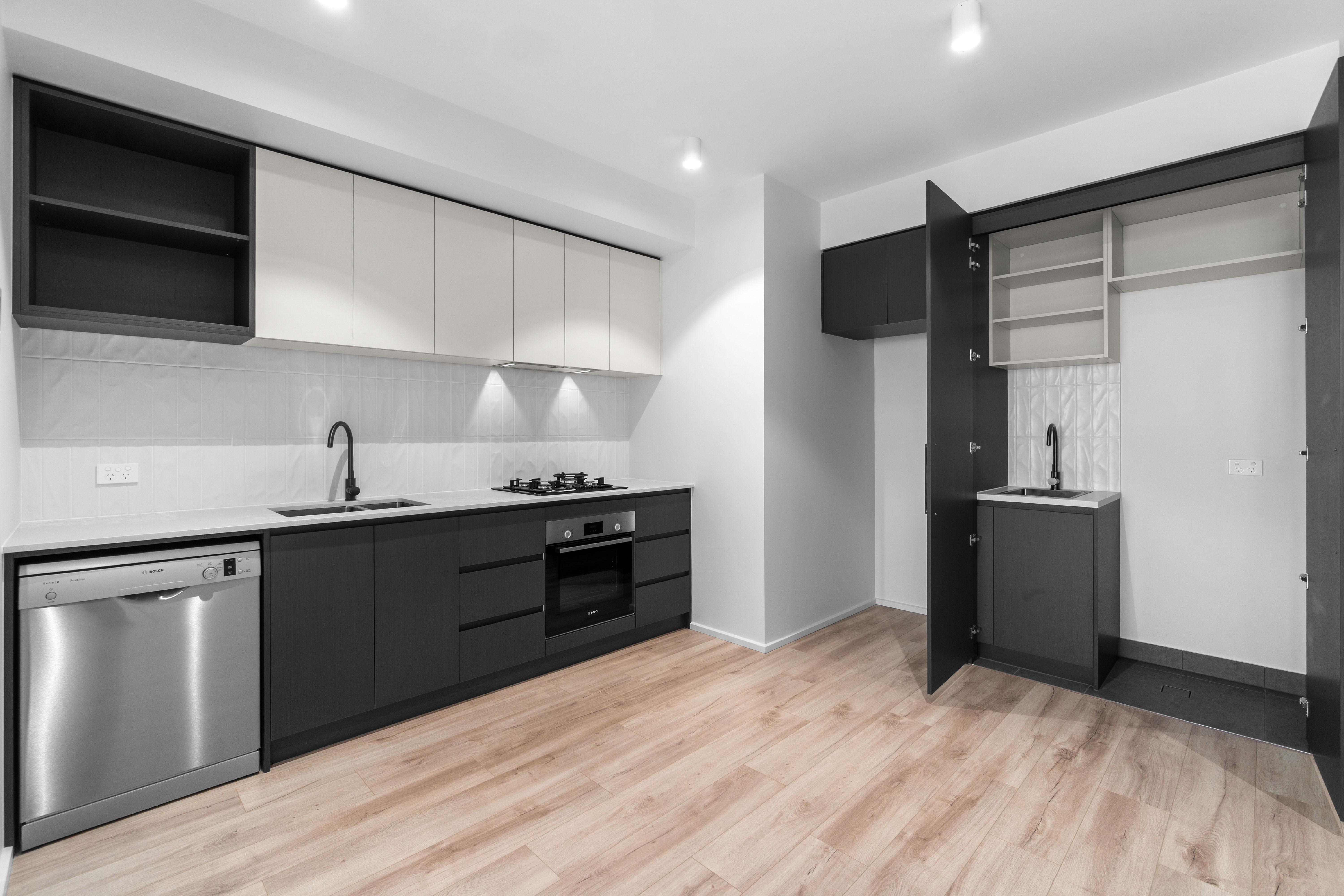 2807/6 Penaluna Place, Adelaide SA