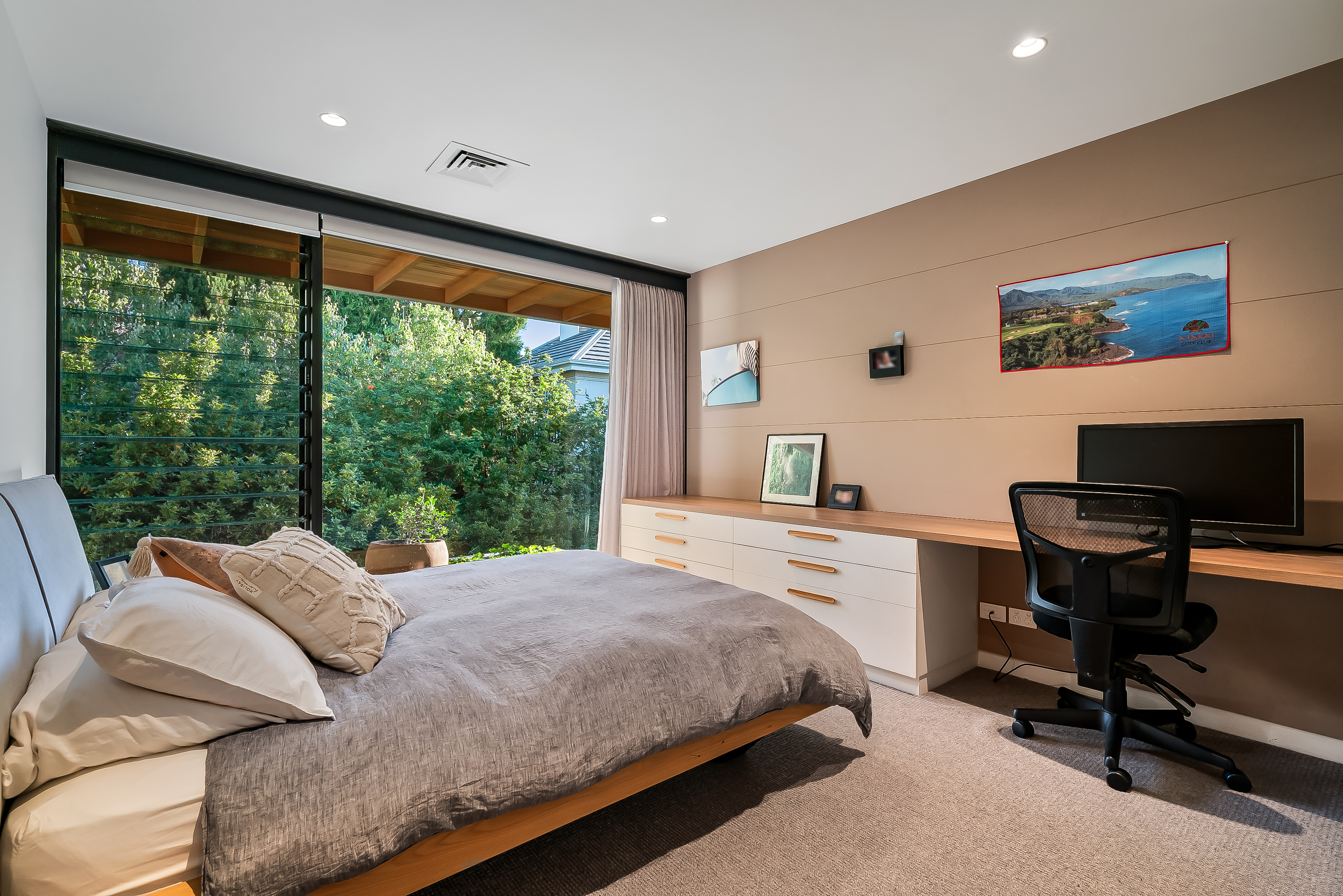 18 Hillside Road, Springfield SA