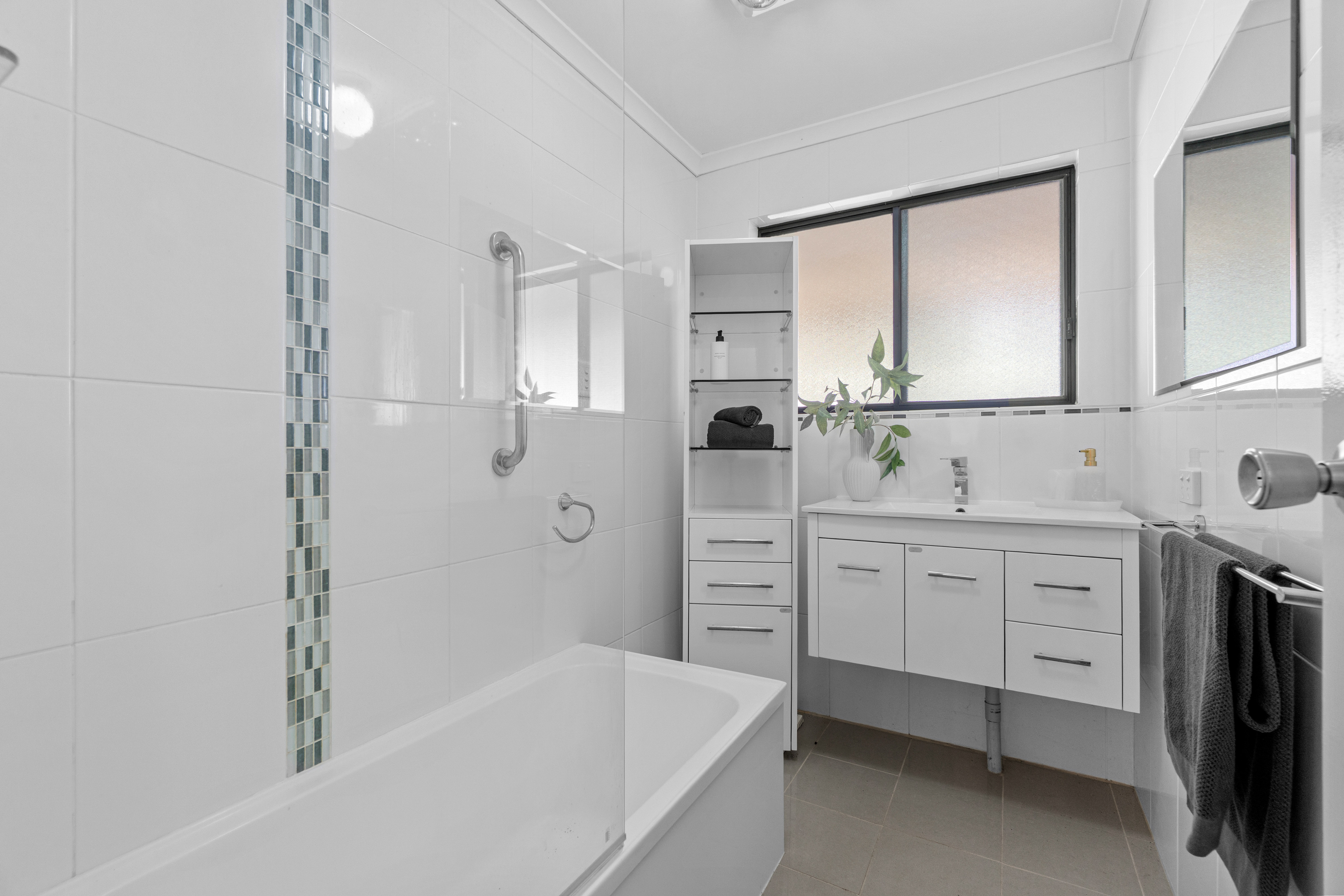 27 Education Road, Happy Valley SA