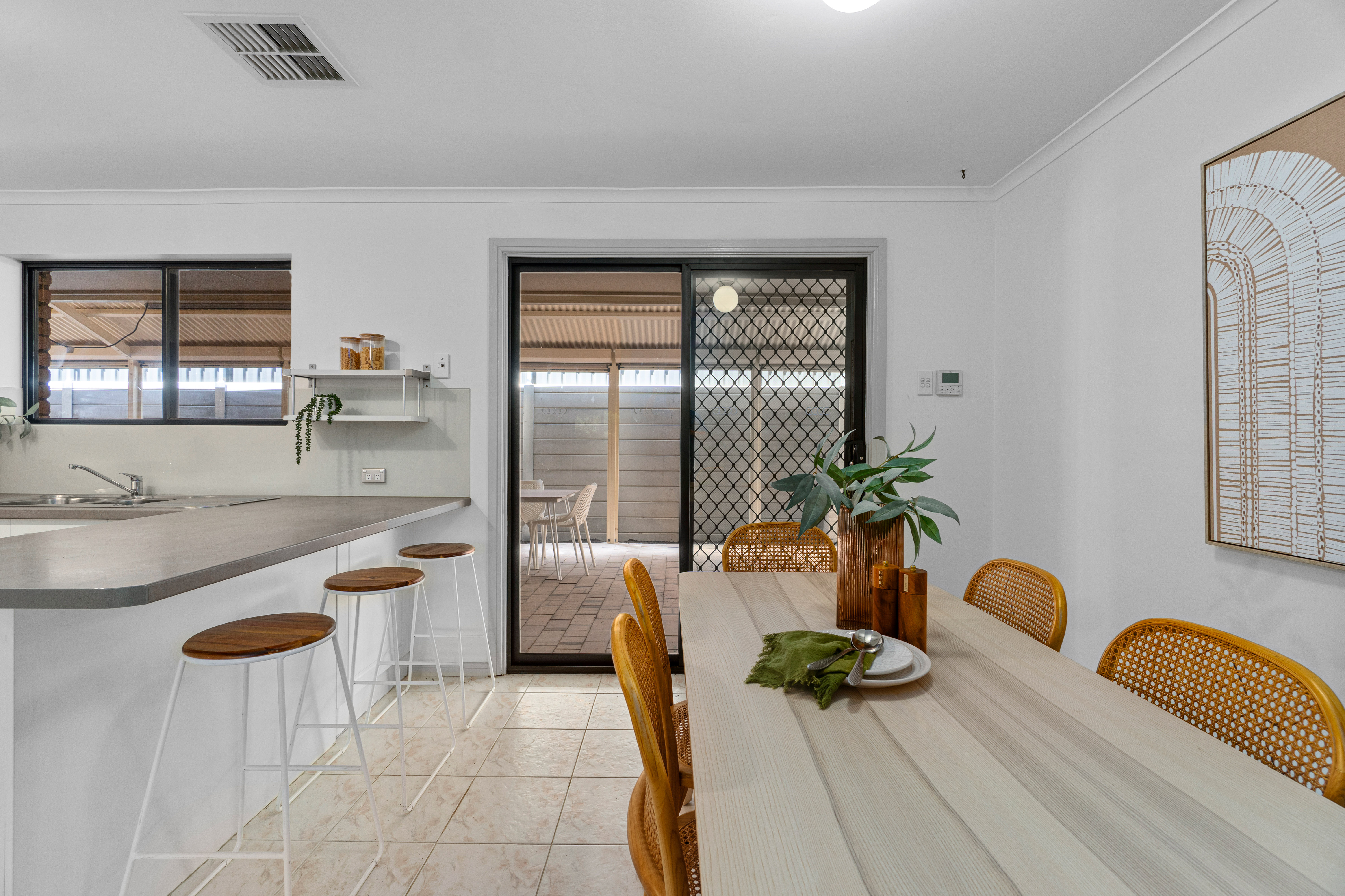 27 Education Road, Happy Valley SA