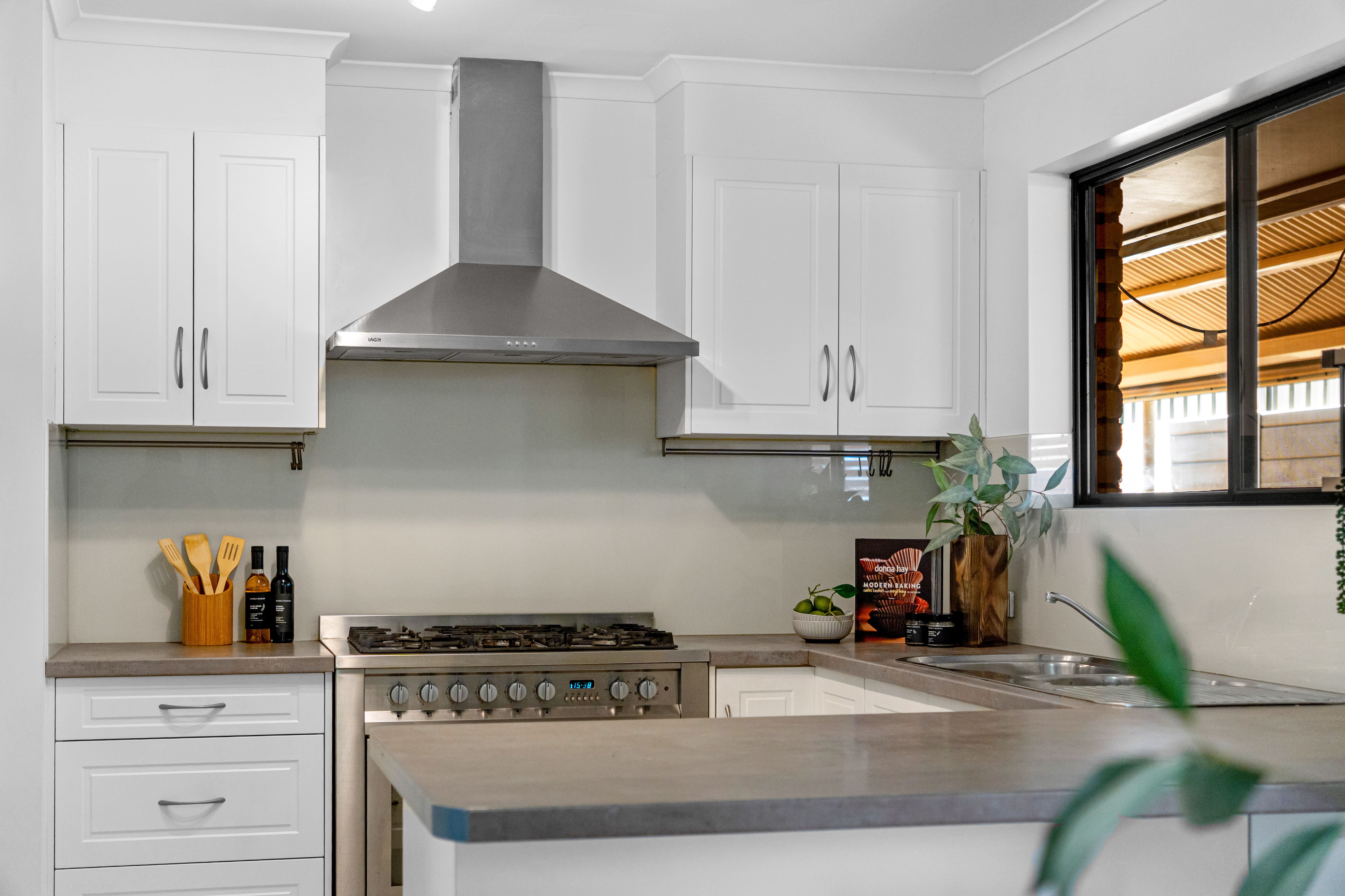 27 Education Road, Happy Valley SA