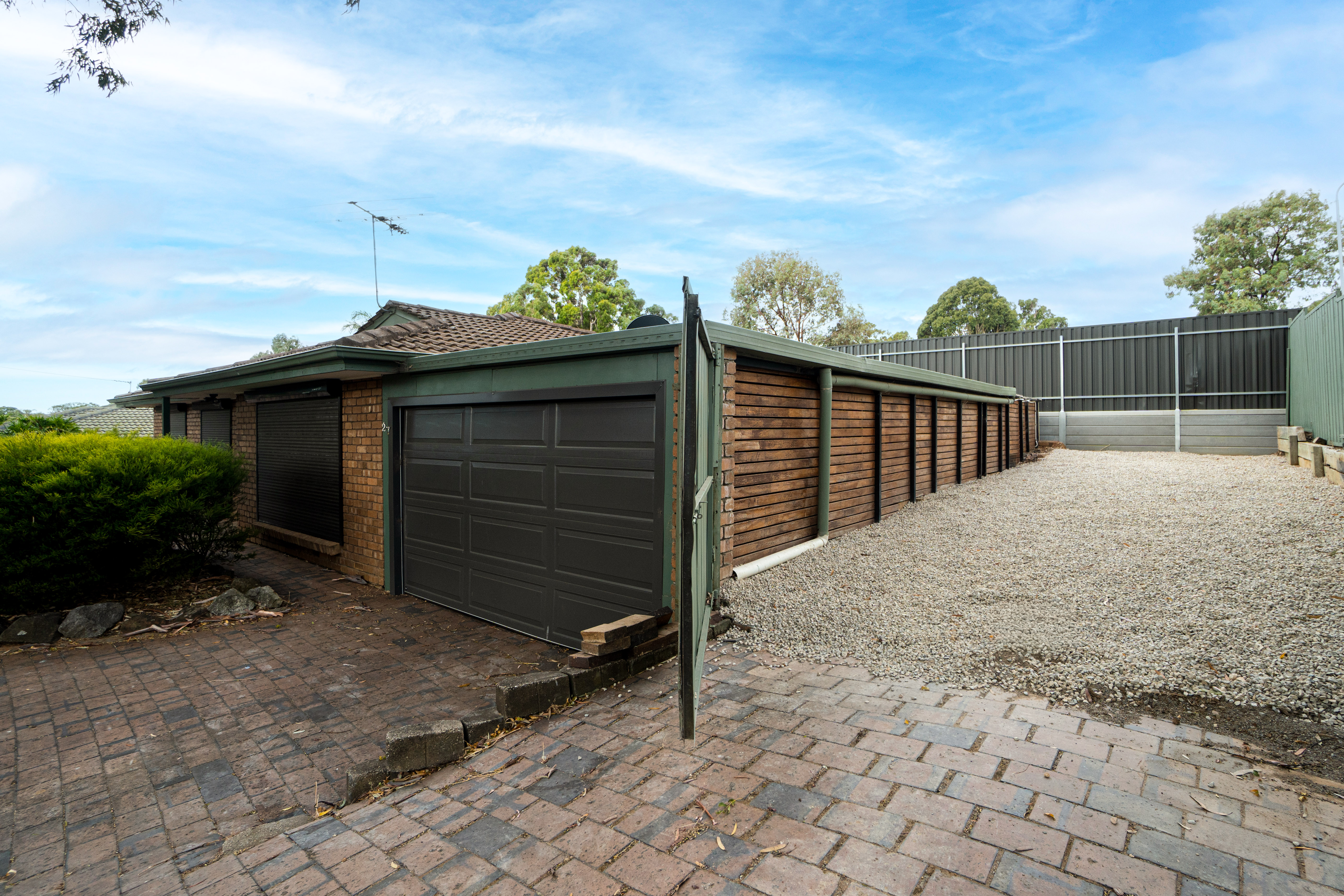 27 Education Road, Happy Valley SA