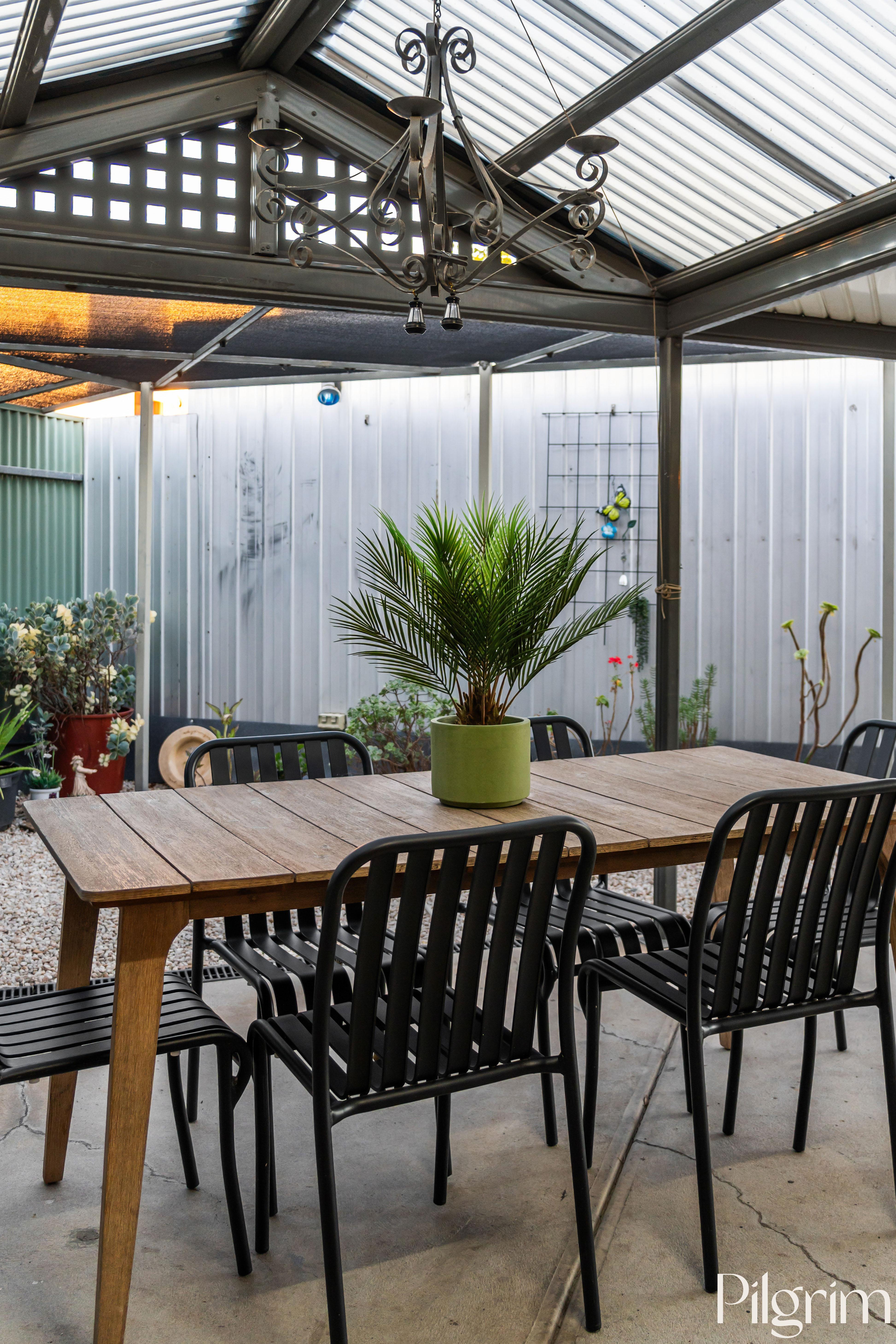 5 Buckingham Court, Windsor Gardens SA