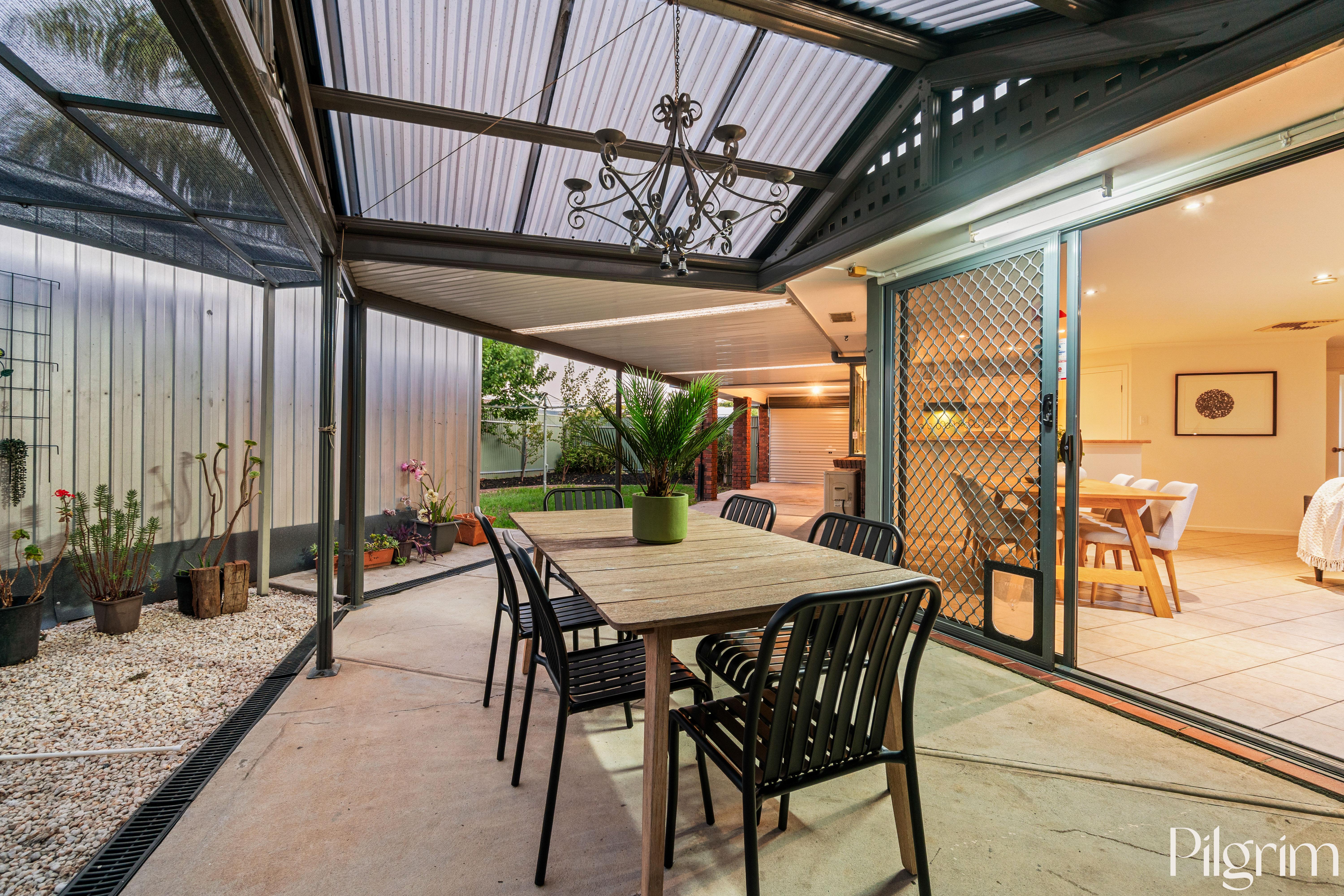 5 Buckingham Court, Windsor Gardens SA