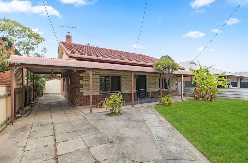 13 Dryden Road, Black Forest SA