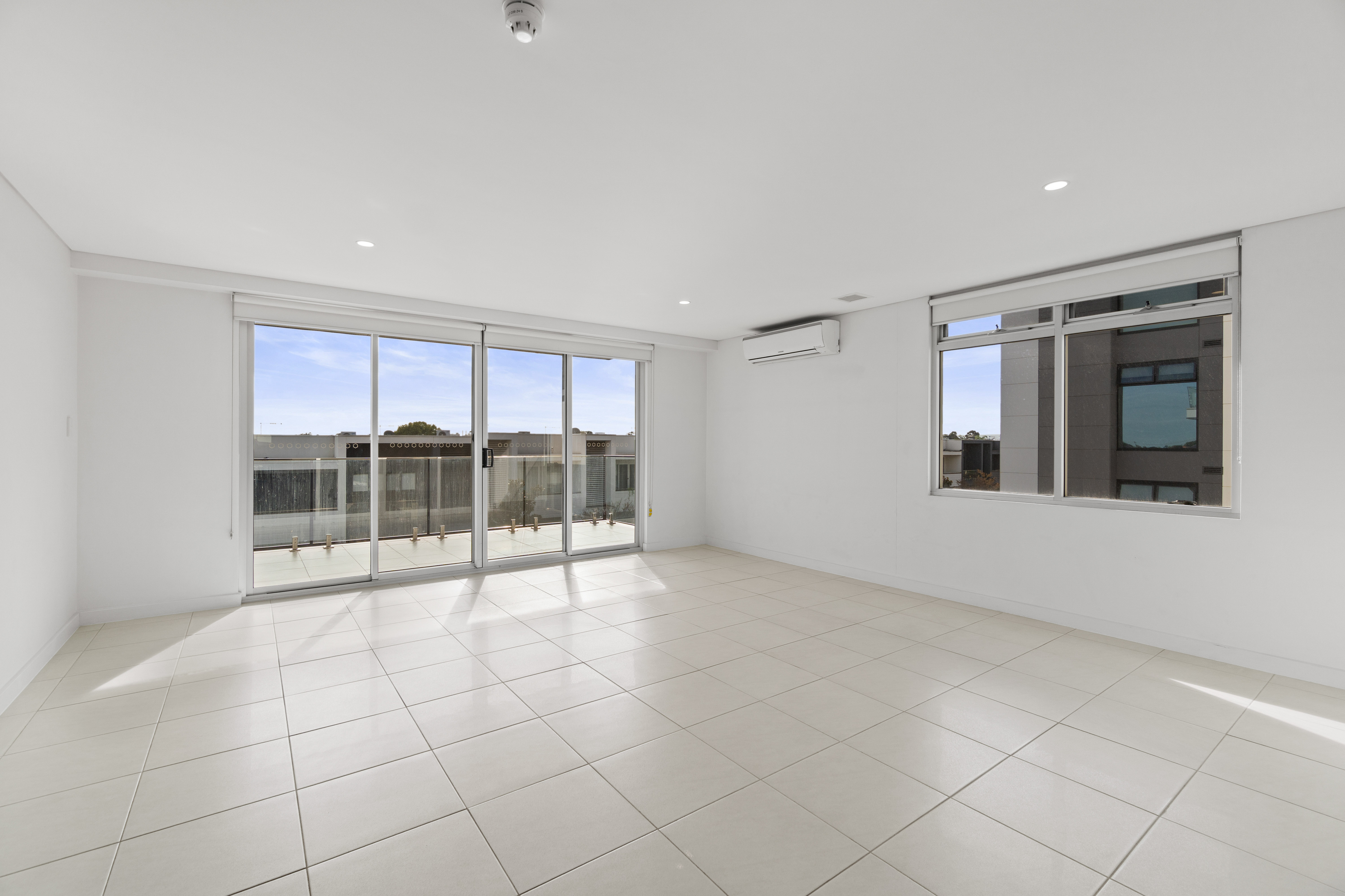 201/23 Warner Avenue, Findon SA