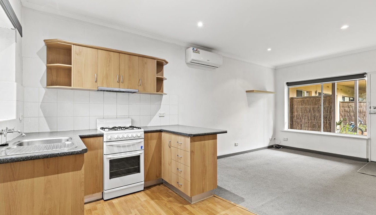 4/1B Heartland Avenue, Black Forest SA