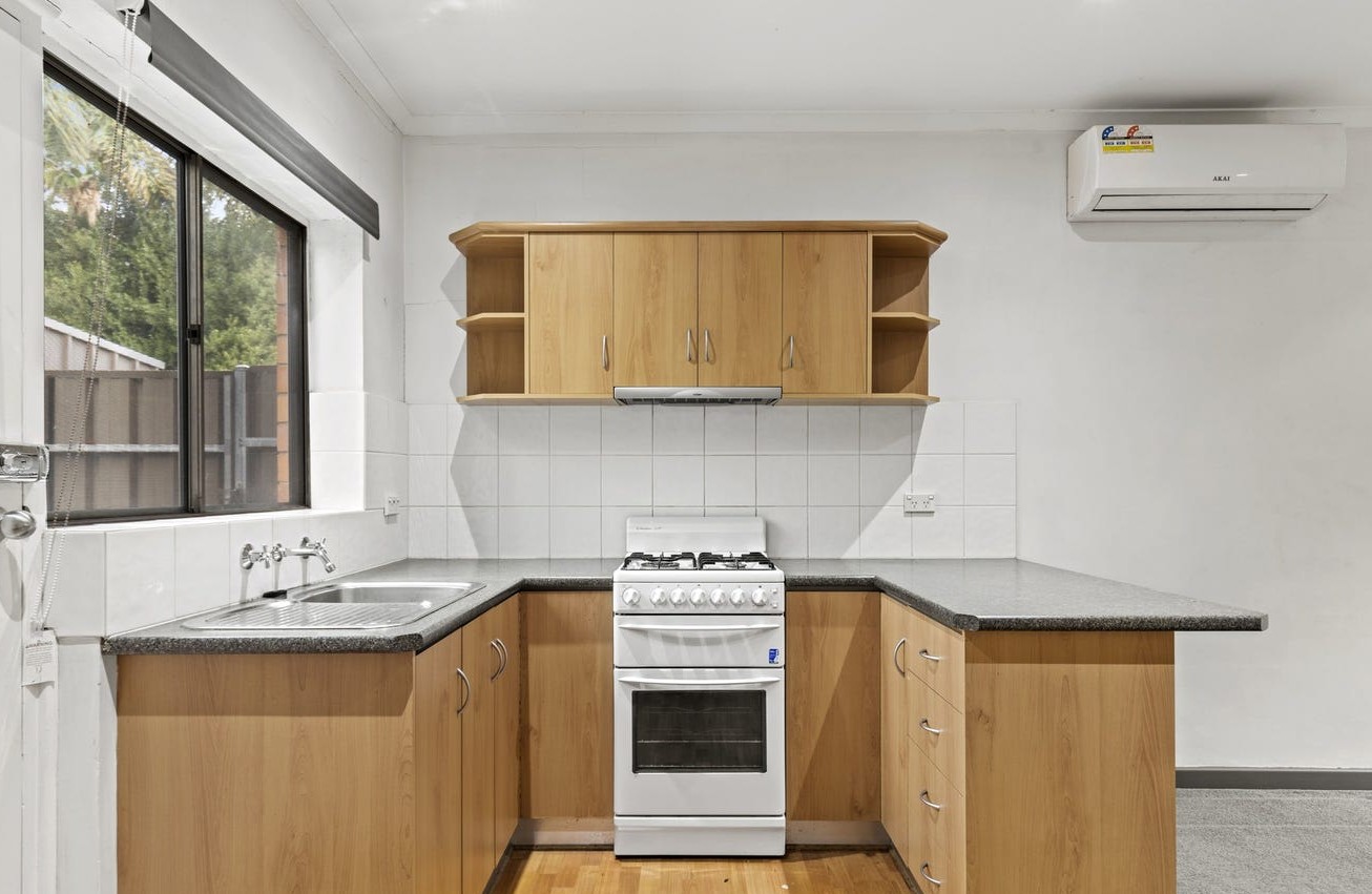 4/1B Heartland Avenue, Black Forest SA