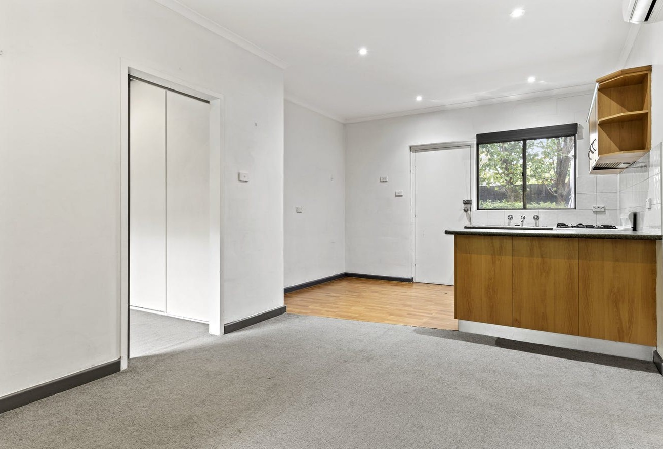 4/1B Heartland Avenue, Black Forest SA