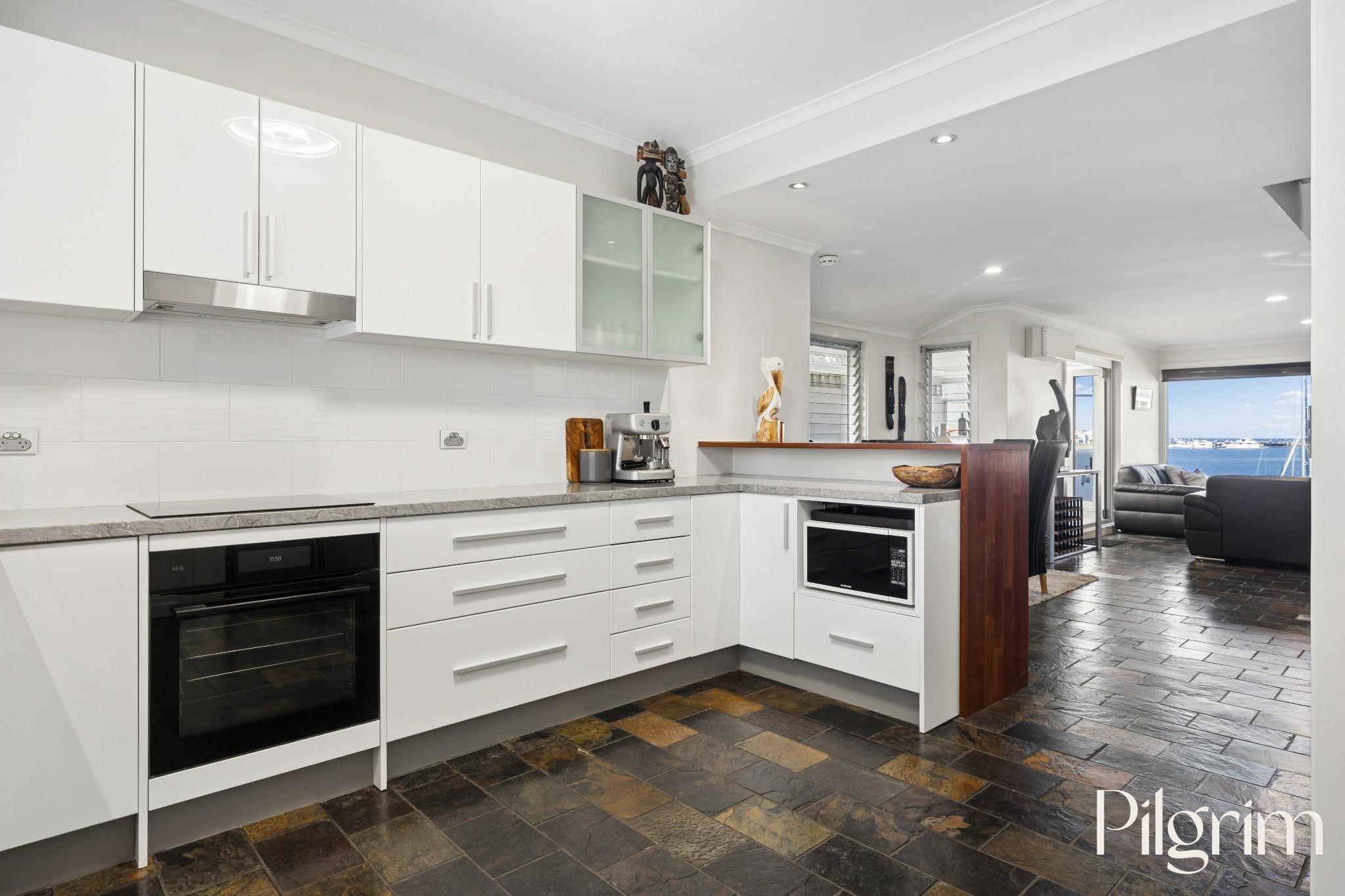 11/10 Nerida Drive, North Haven SA