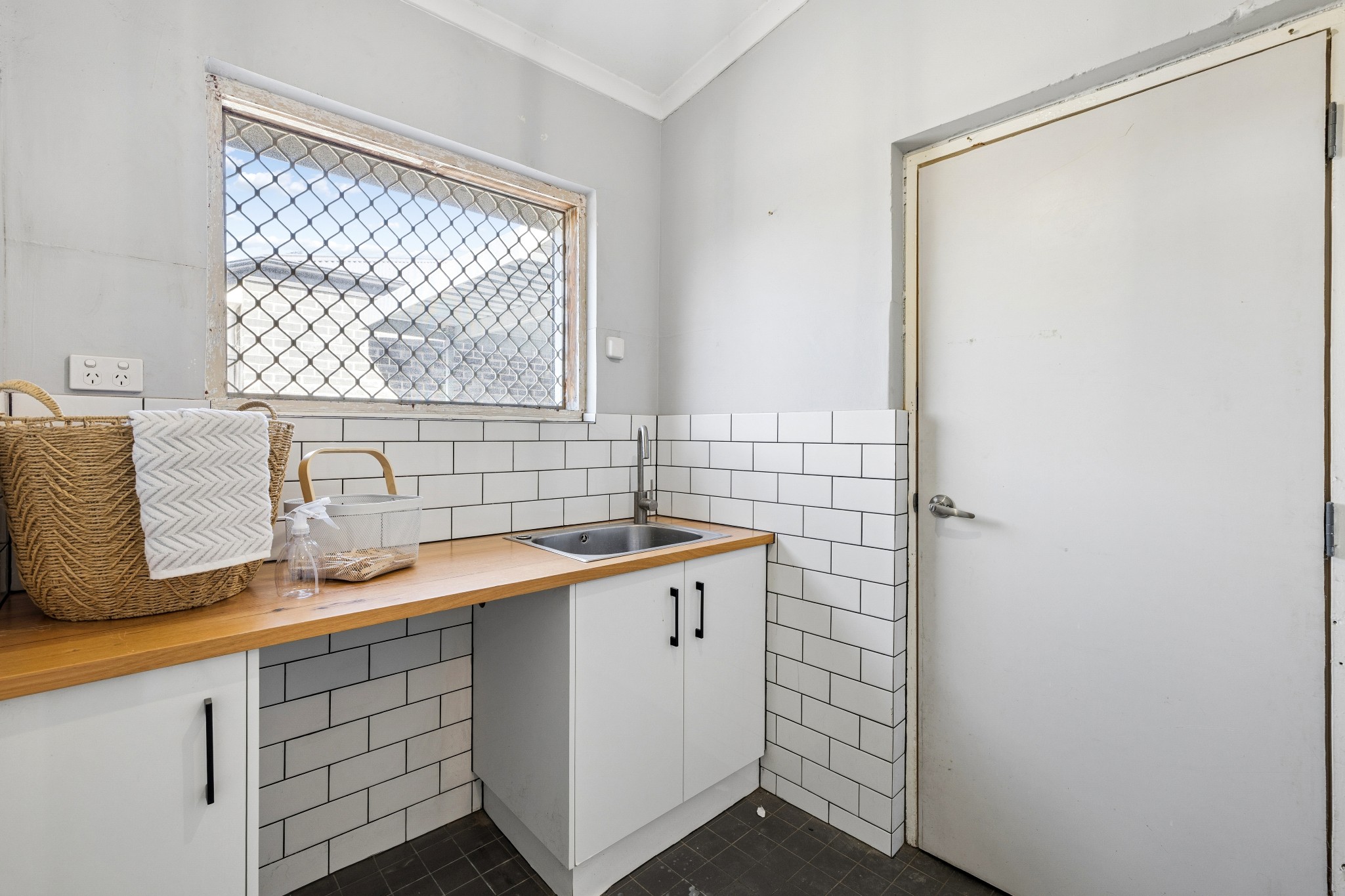 134 Railway Terrace, Largs North SA