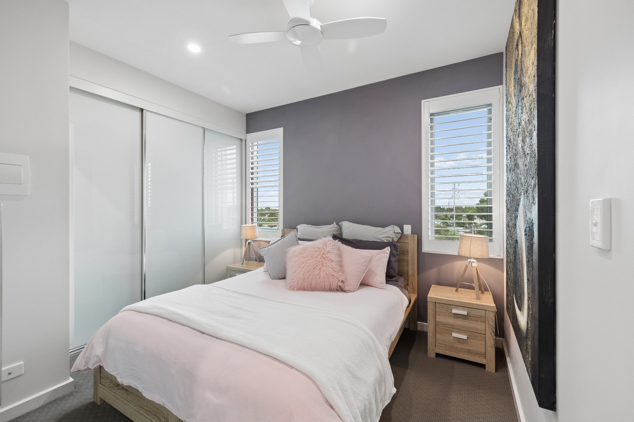 303/1-2 Tarni Court, New Port SA