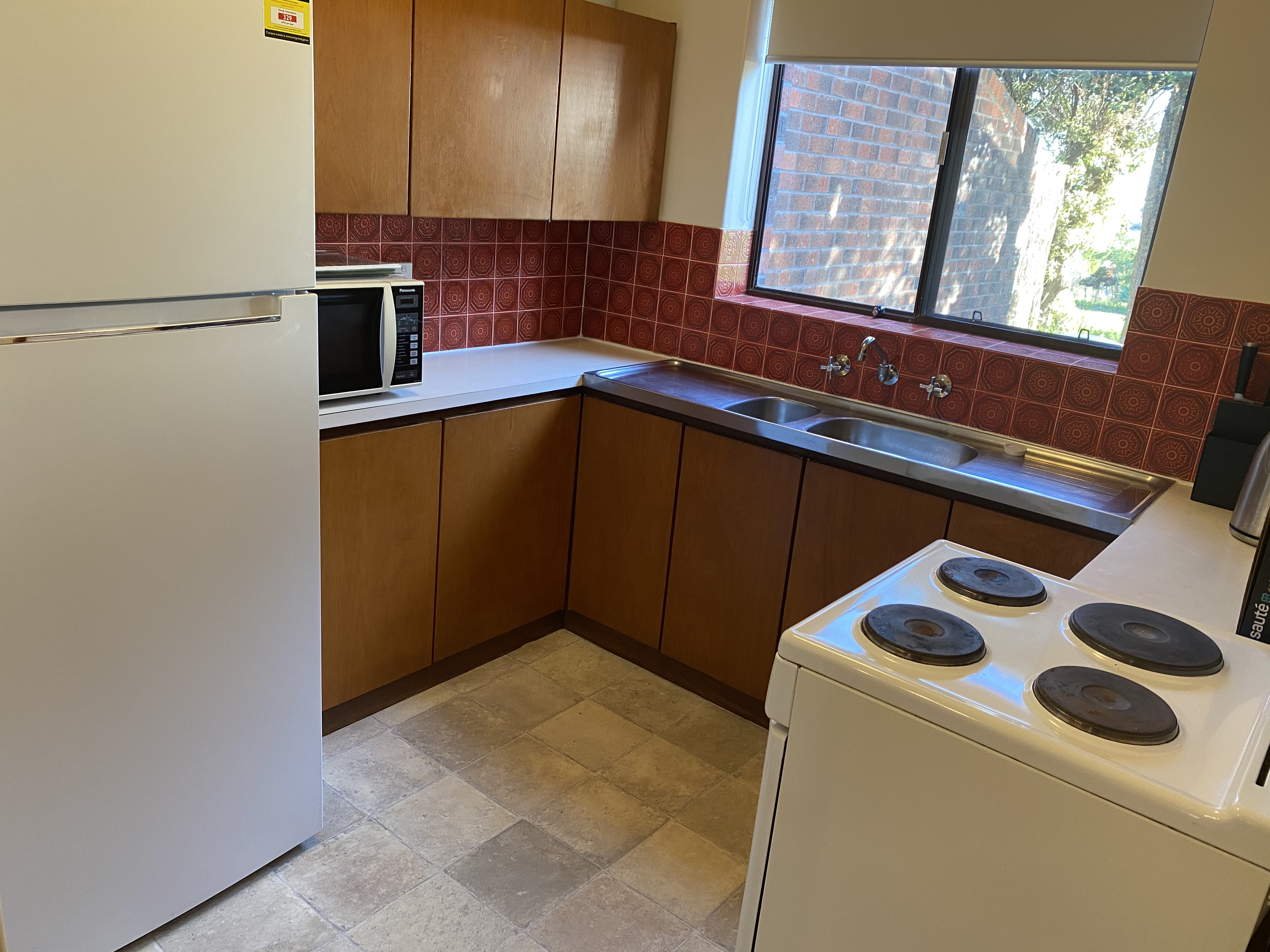 25 Sandpiper Place, West Lakes Shore SA