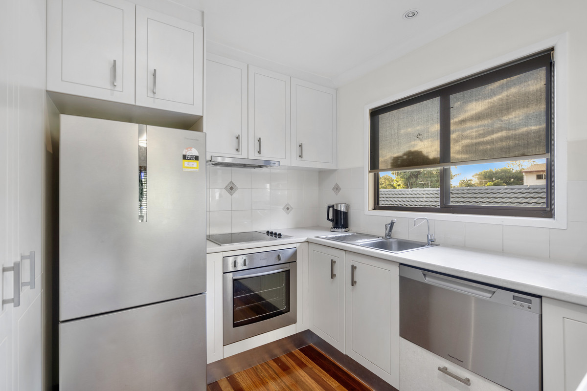36 Winship Street, Ormiston QLD, Ormiston - Thumbnail 2