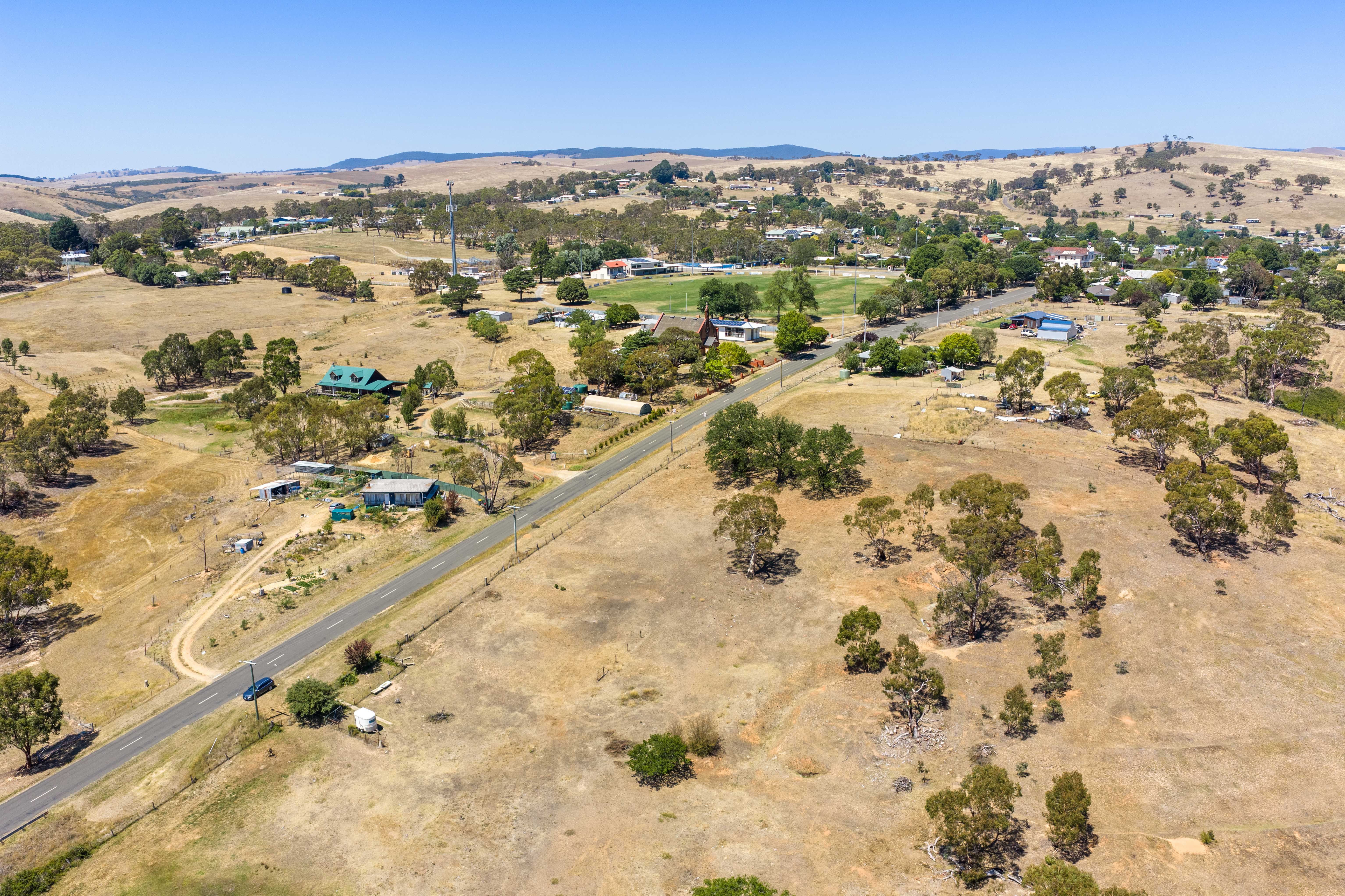 56 Day Avenue, Omeo For Sale by Farmbuy.com - image 3