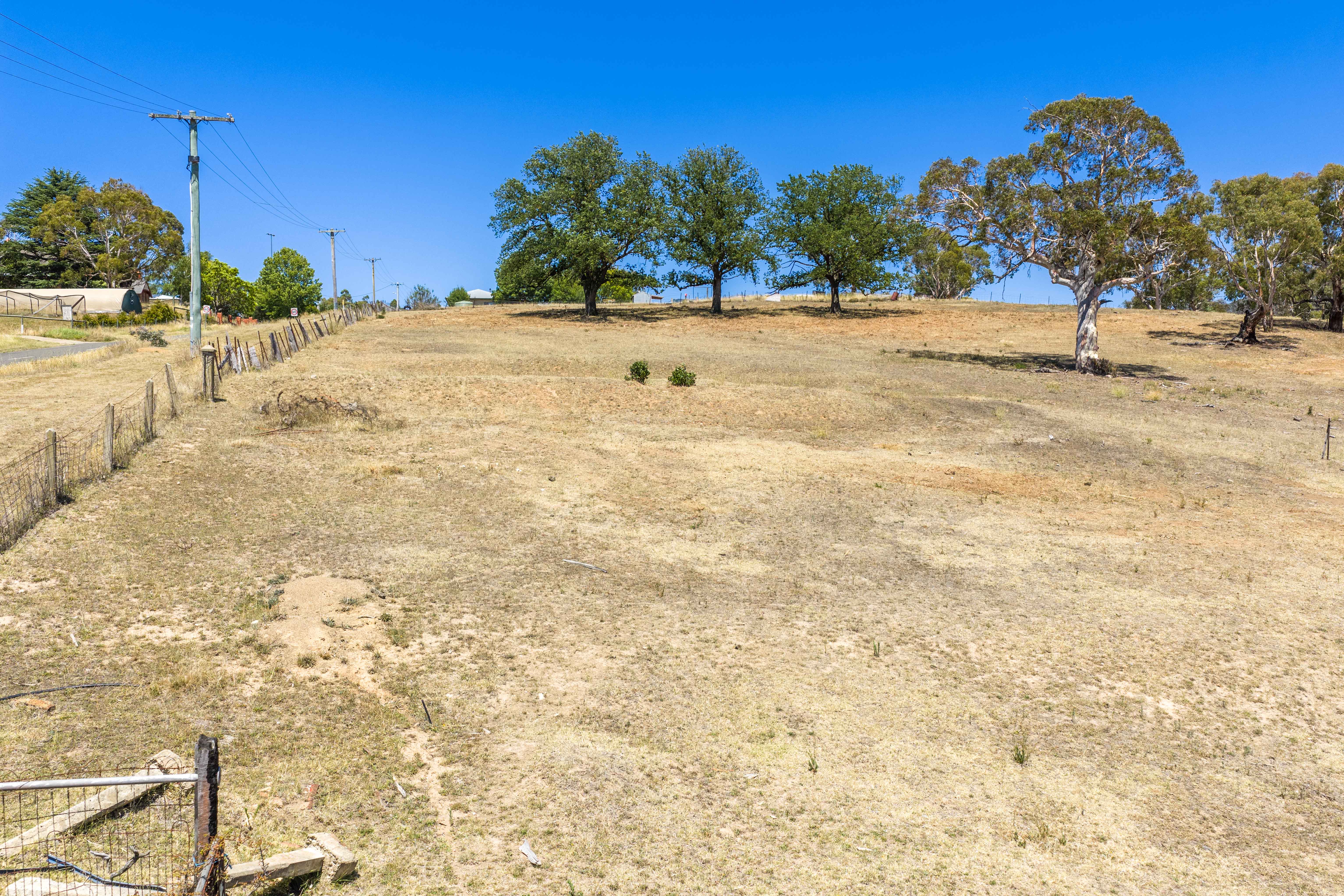 56 Day Avenue, Omeo For Sale by Farmbuy.com - image 10