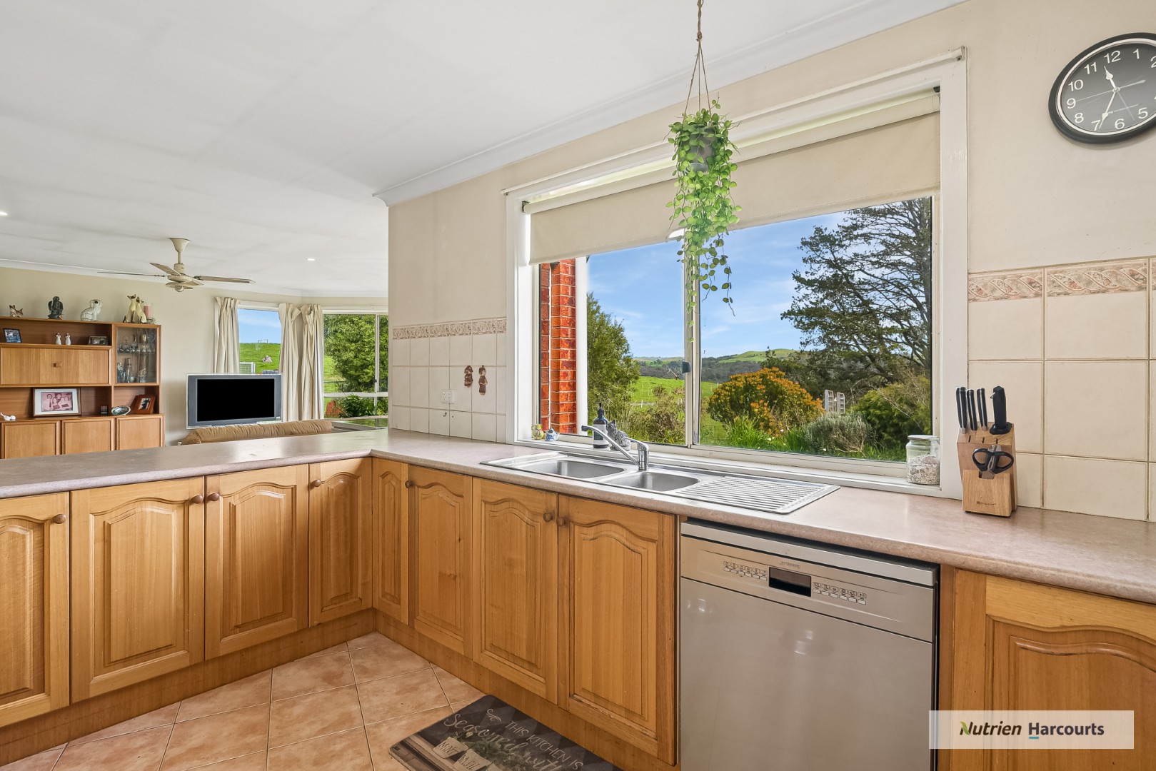 365 McDonalds Road, Clonbinane For Sale by Farmbuy.com - image 3
