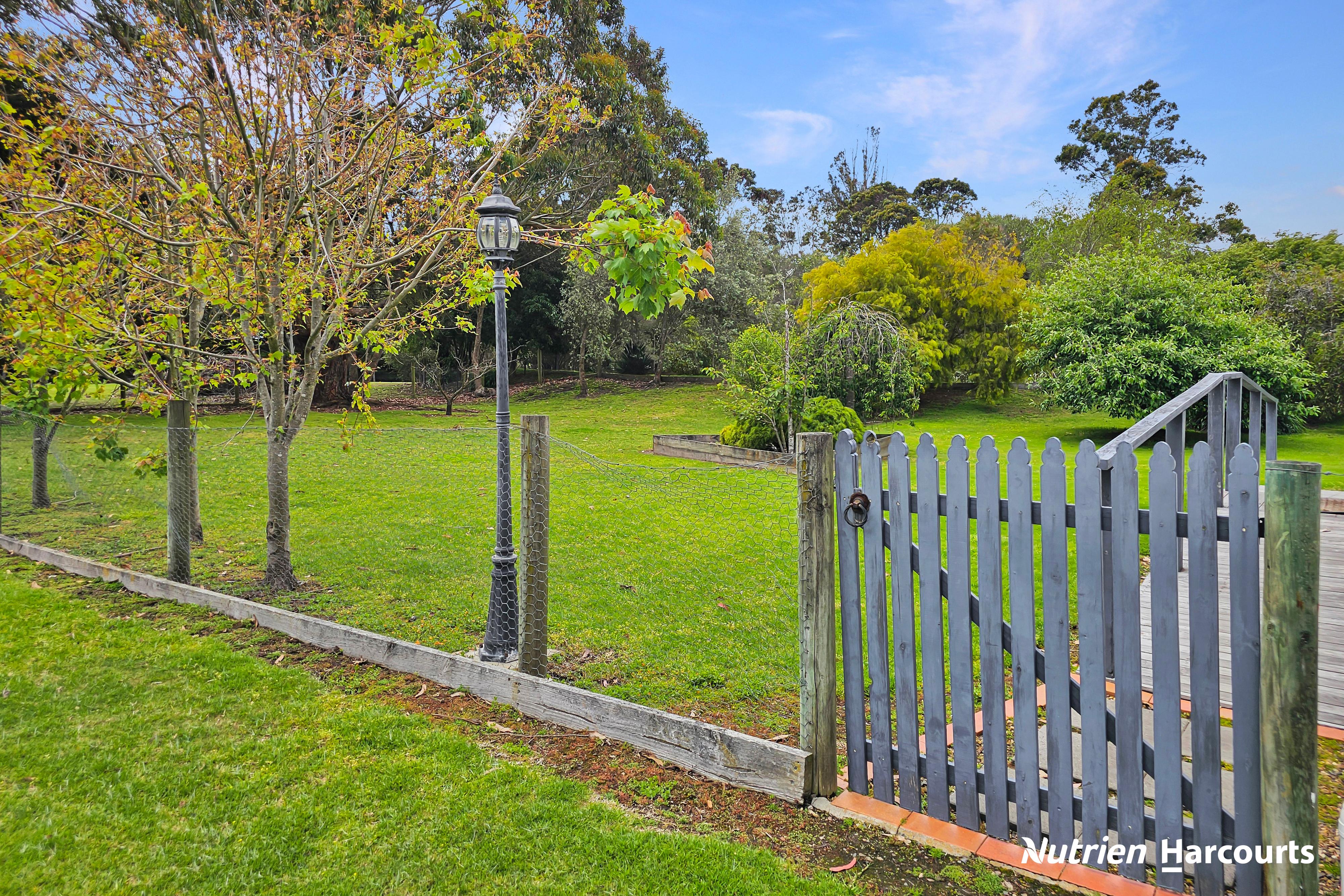 33 Claydon Road, Woodside For Sale by Farmbuy.com - image 31