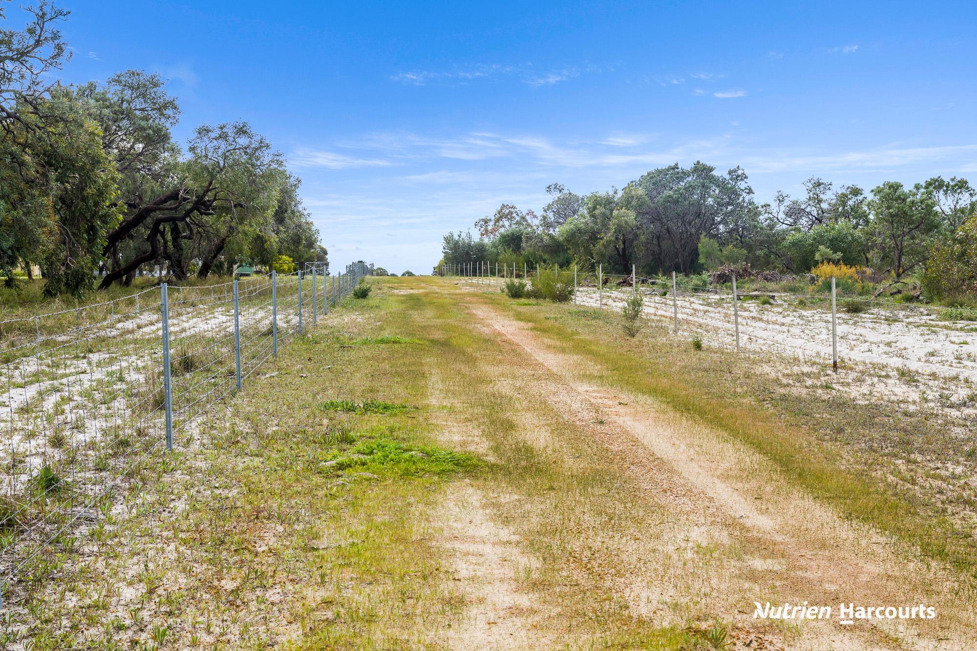 36 Crest View (Lennard Brook), Gingin For Sale by Farmbuy.com - image 5