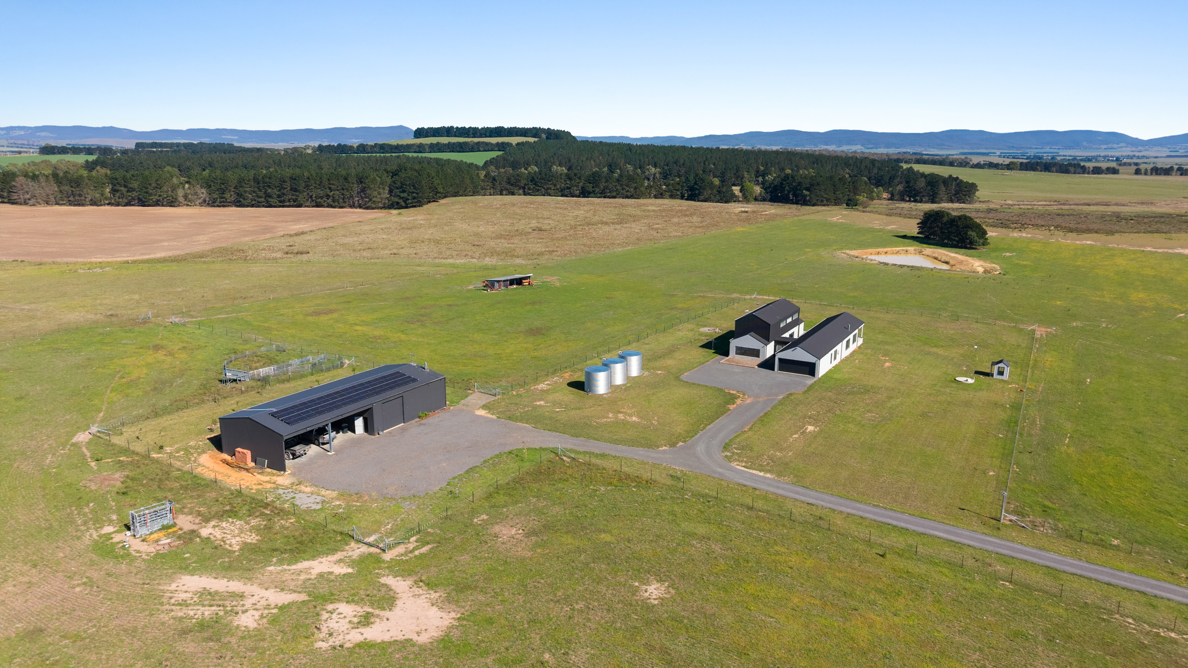 749 Glenoval Road, Lake Bathurst For Sale by Farmbuy.com - image 2