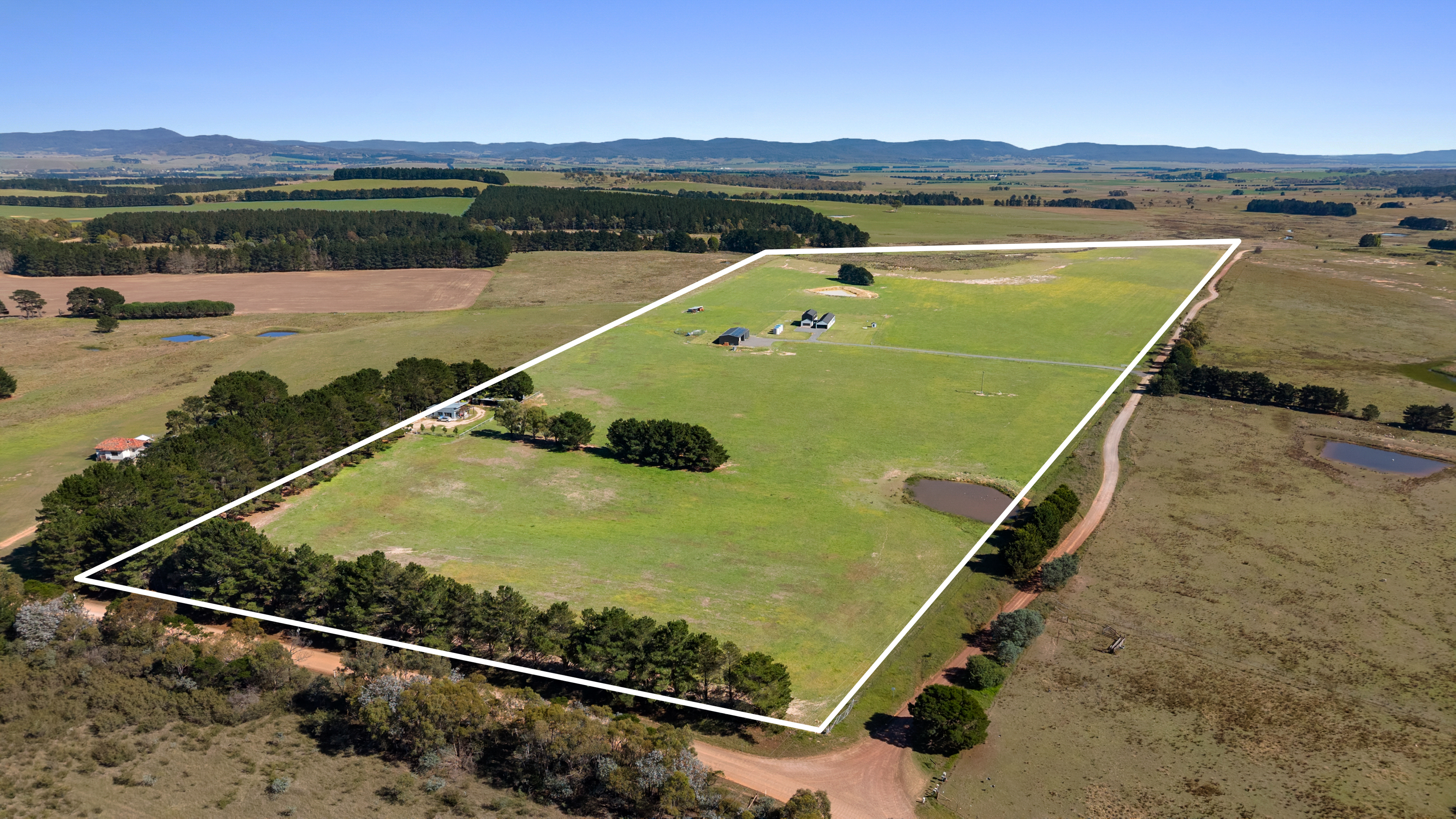 749 Glenoval Road, Lake Bathurst For Sale by Farmbuy.com - image 3