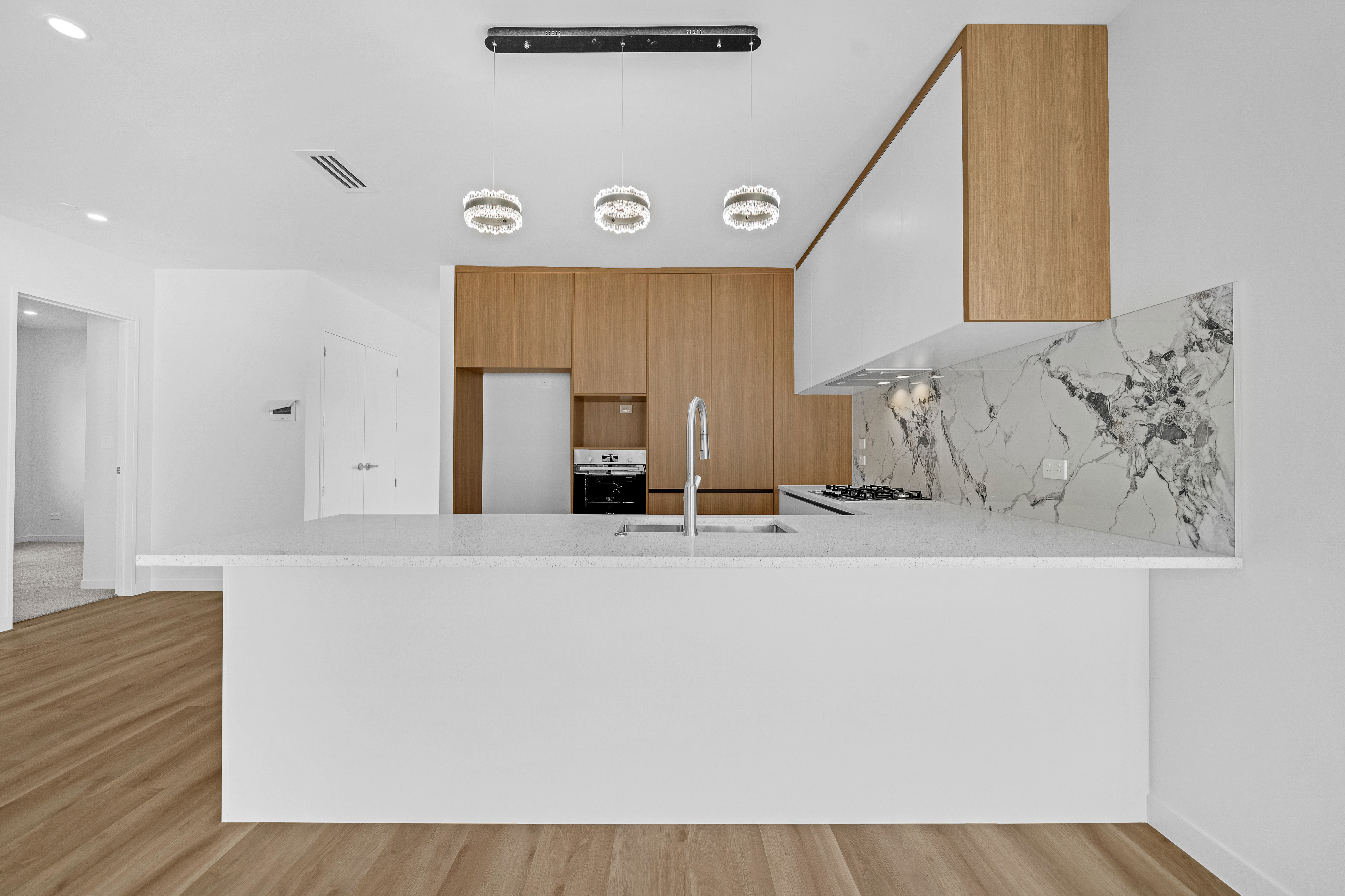Clarks Beach 4Phòng ngủ Premium Home on a Corner Section