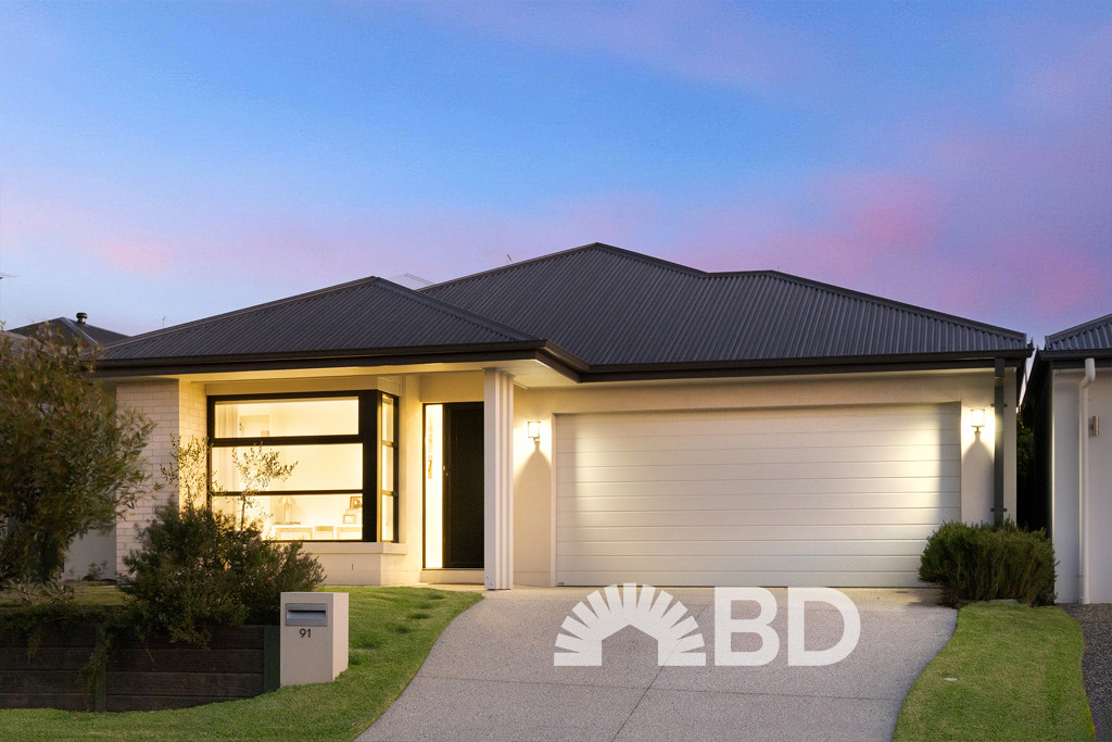 91 Palatial Crescent<br />NARANGBA 4504