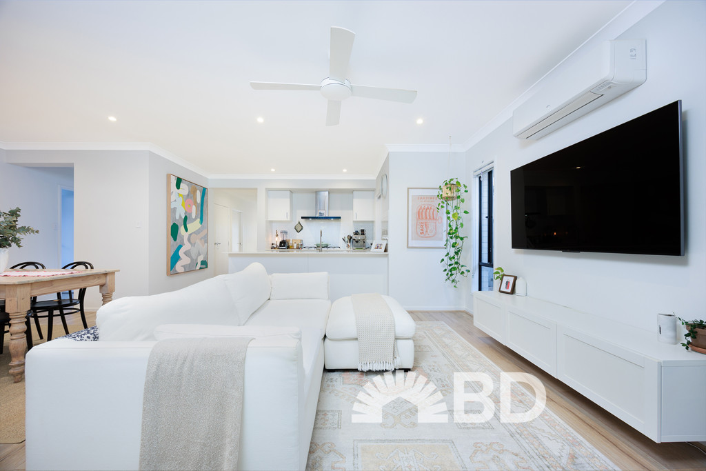 91 Palatial Crescent<br />NARANGBA 4504