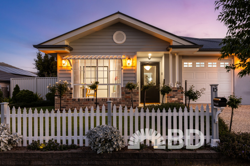 15 Bloomfield Street<br />MORAYFIELD 4506