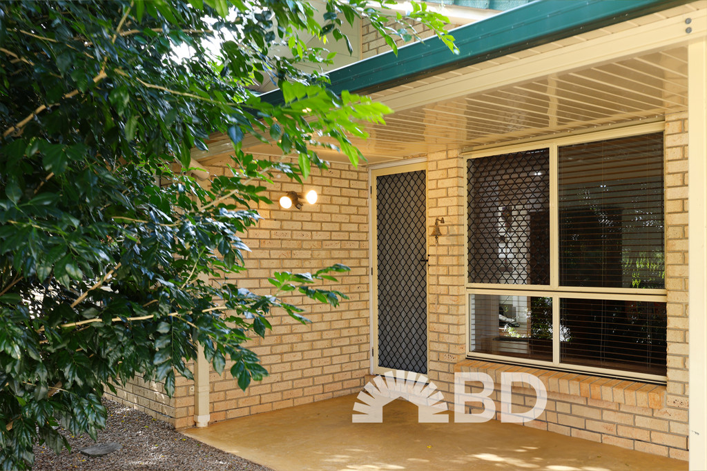 <span>72 Crestridge Crescent</span><br />MORAYFIELD 4506