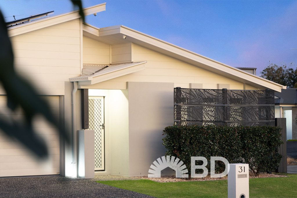 <span>31 Hilary Street</span><br />MORAYFIELD 4506