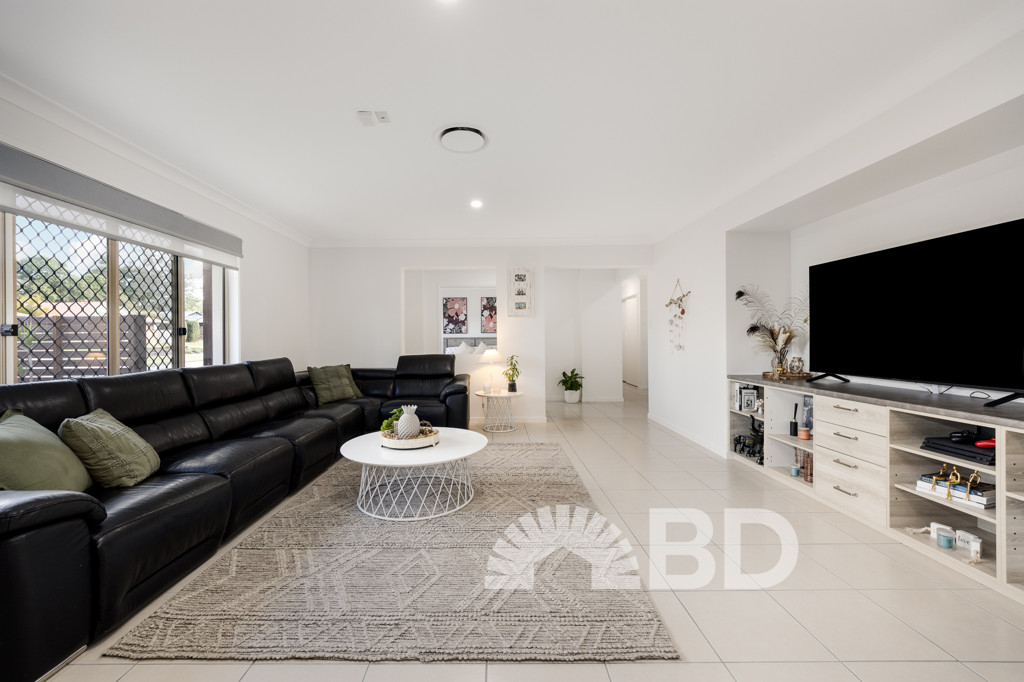 6 Rifle Range Road<br />NARANGBA 4504