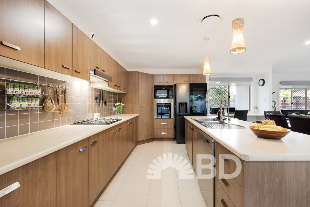 6 Rifle Range Road<br />NARANGBA 4504