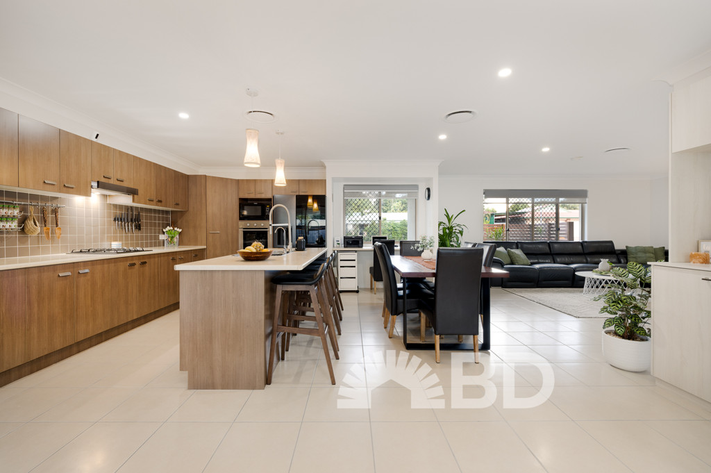 6 Rifle Range Road<br />NARANGBA 4504