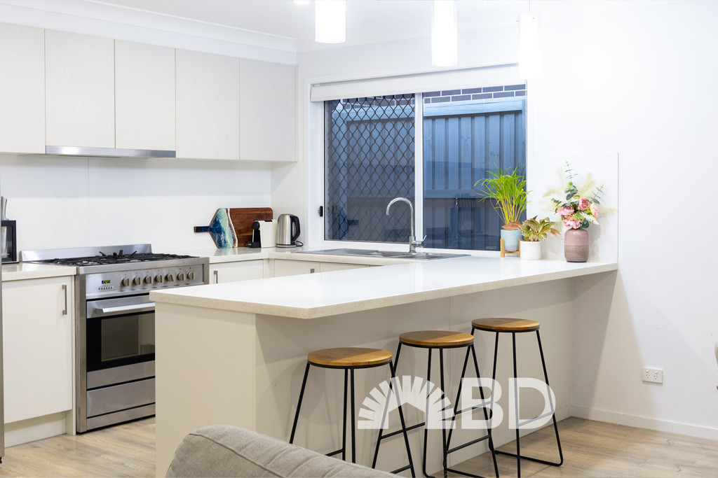 16 Palatial Crescent<br />NARANGBA 4504
