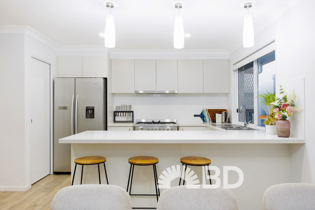 16 Palatial Crescent<br />NARANGBA 4504