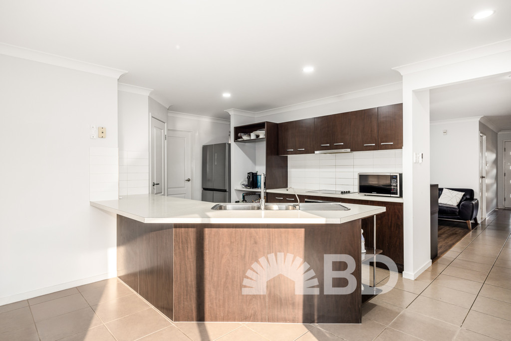 53 Ridgegarden Drive<br />MORAYFIELD 4506
