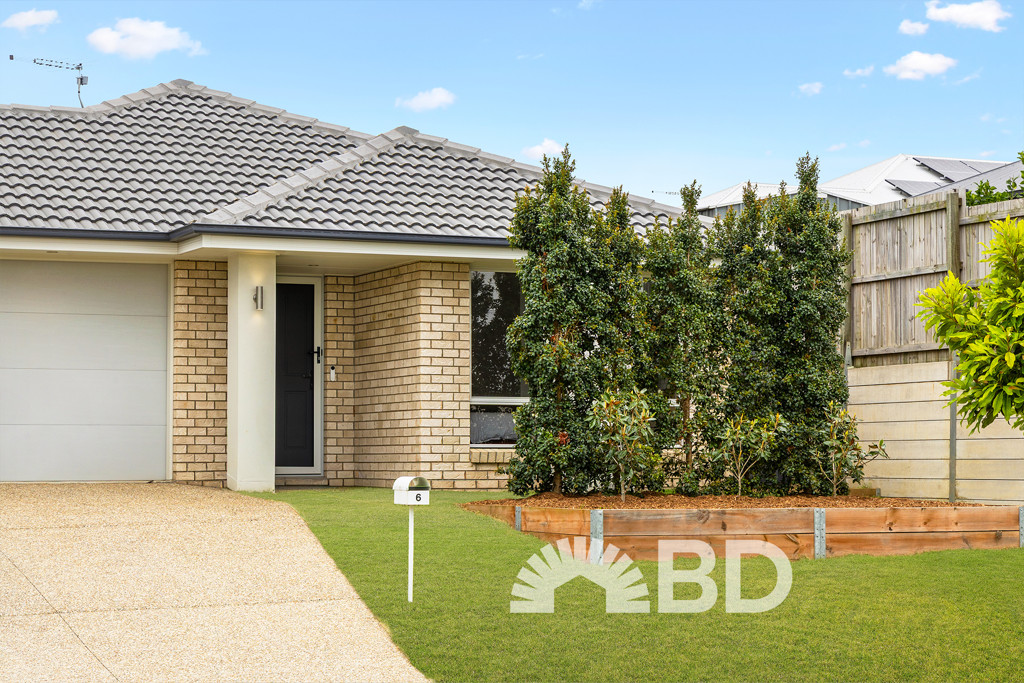 <span>6 Denham Street</span><br />MORAYFIELD 4506