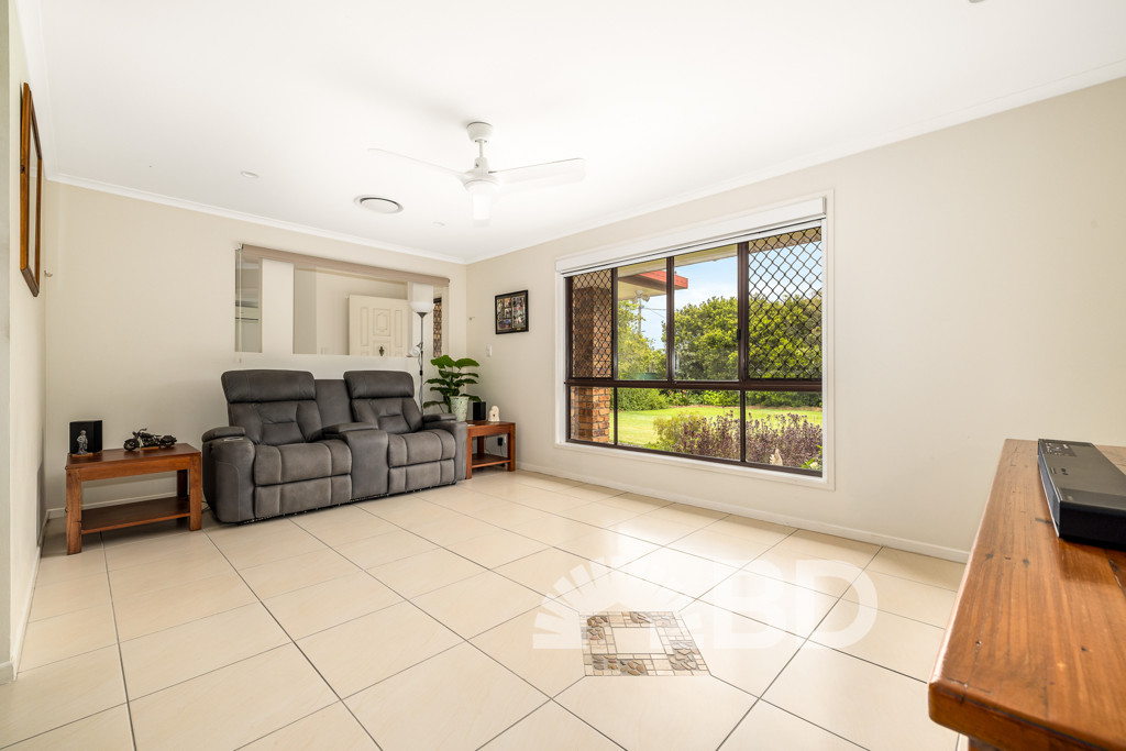 2 Oxford Road<br />BURPENGARY EAST 4505