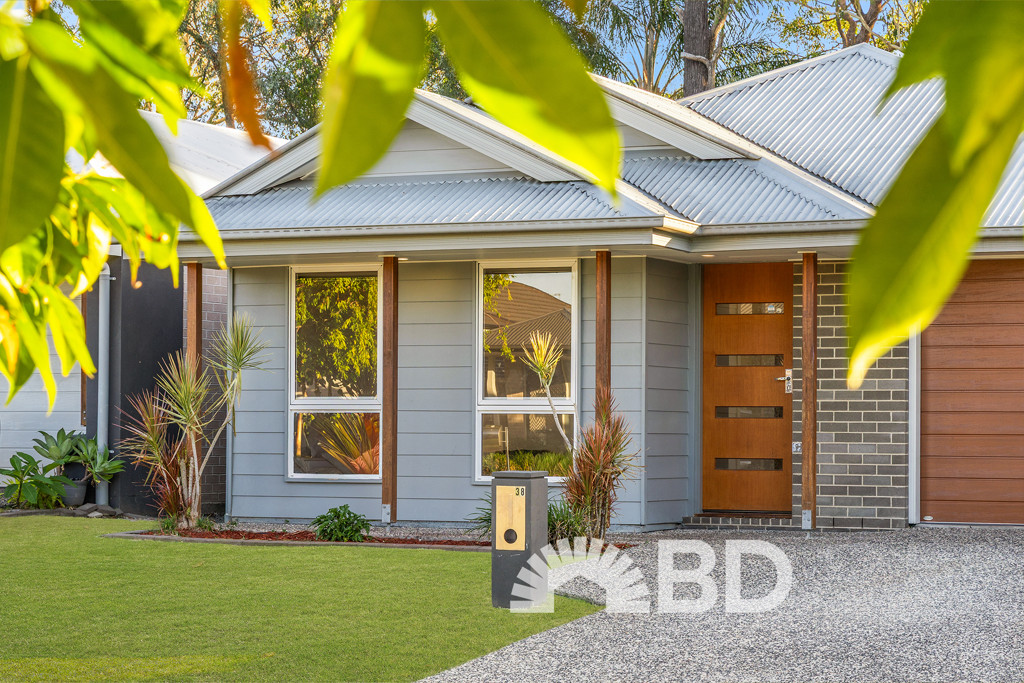 <span>38 Neale Road</span><br />MORAYFIELD 4506