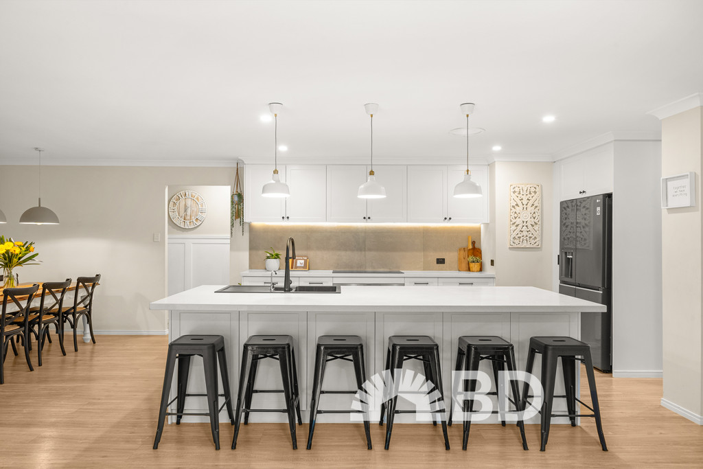 1 Tangerine Court<br />NARANGBA 4504