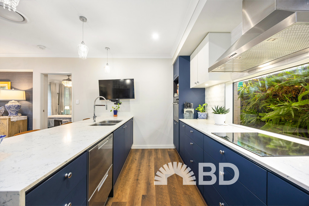 55 Palatial Crescent<br />NARANGBA 4504