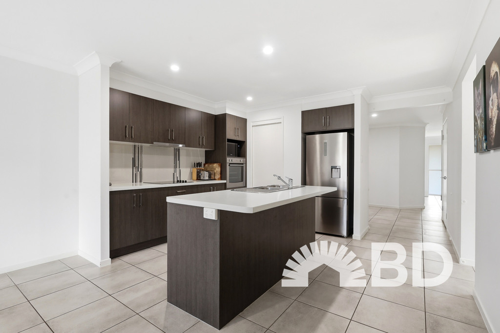 1/4 Cyan Court<br />MORAYFIELD 4506