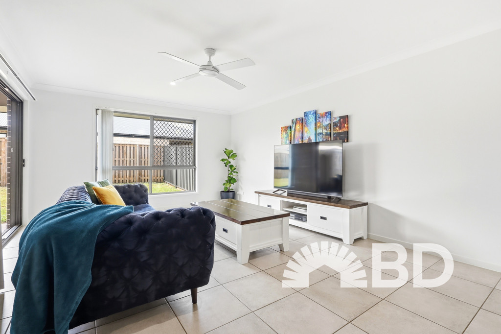 1/4 Cyan Court<br />MORAYFIELD 4506