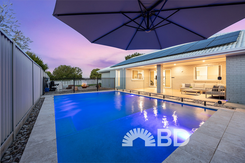 6 Tangerine Court<br />NARANGBA 4504