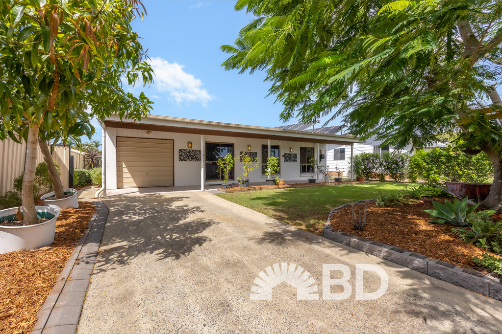 14 Avon Avenue<br />BANKSIA BEACH 4507